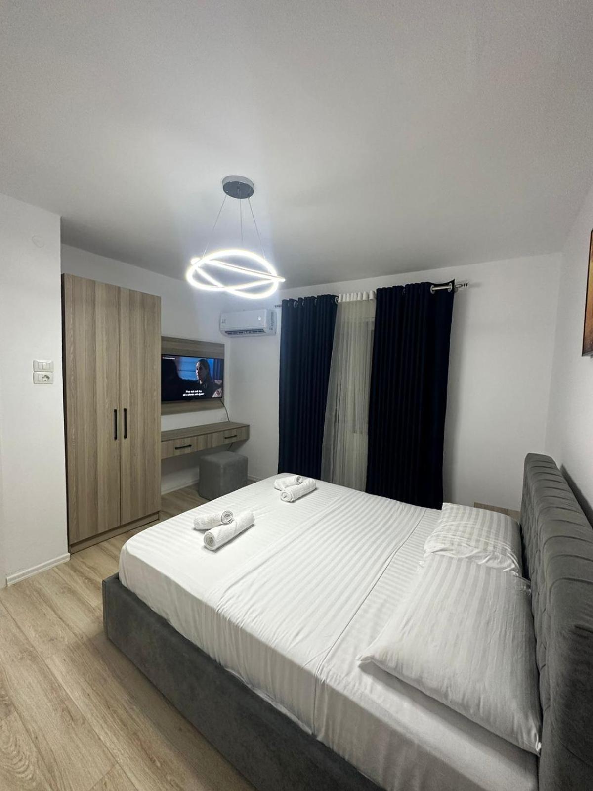 Deluxe Apartment photo 2