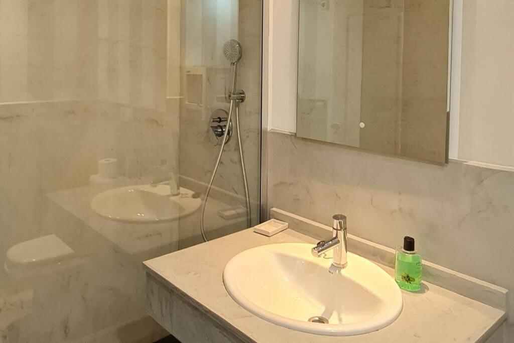 Three-Bedroom Villa photo 2