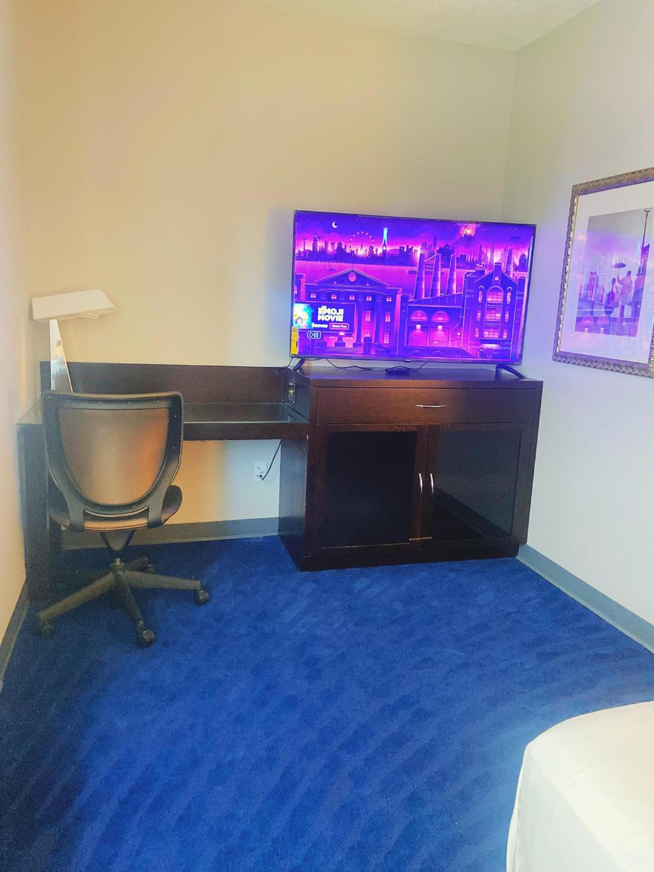 King Suite - Photo 3
