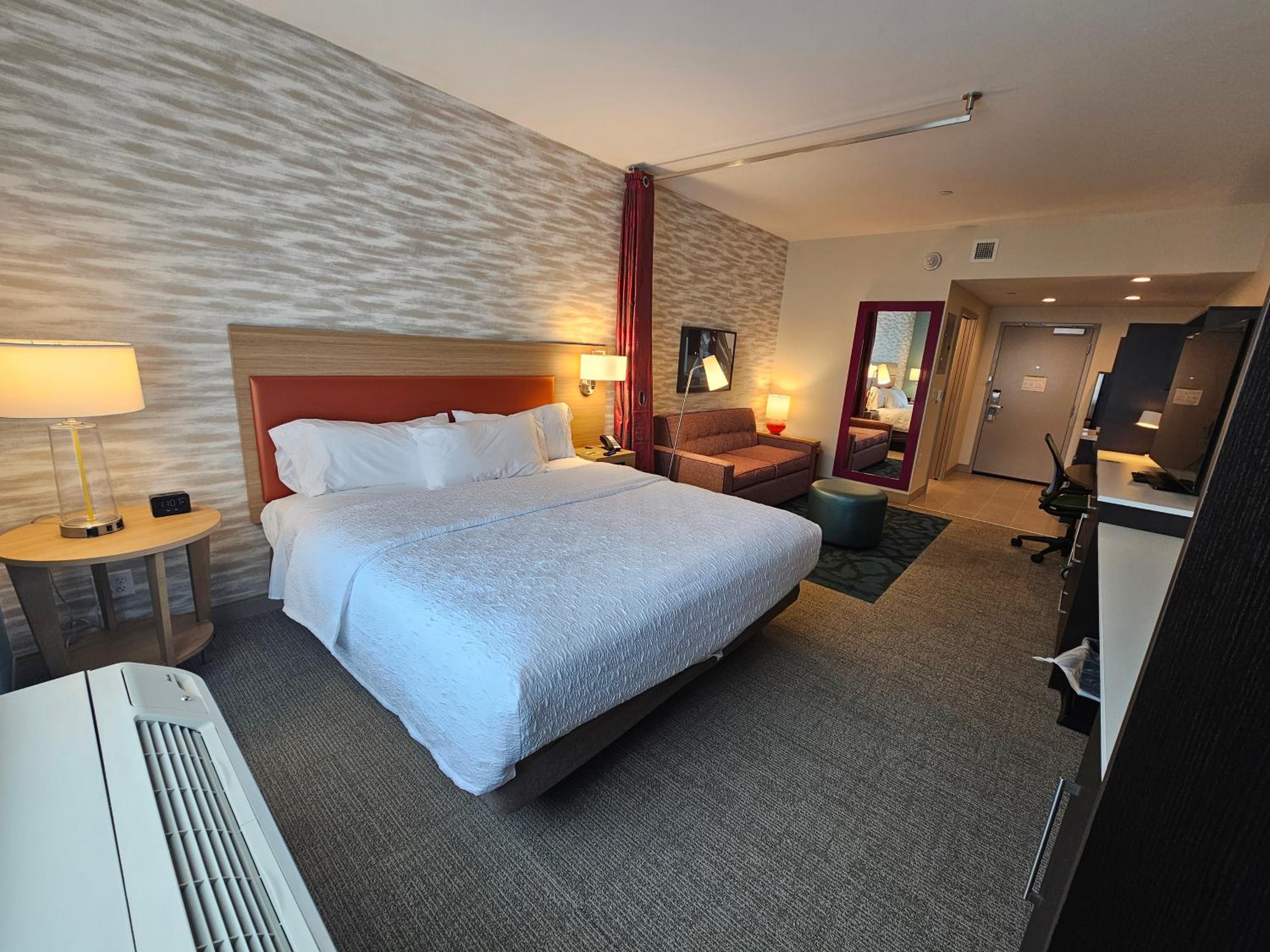 King Studio Suite - Photo 1