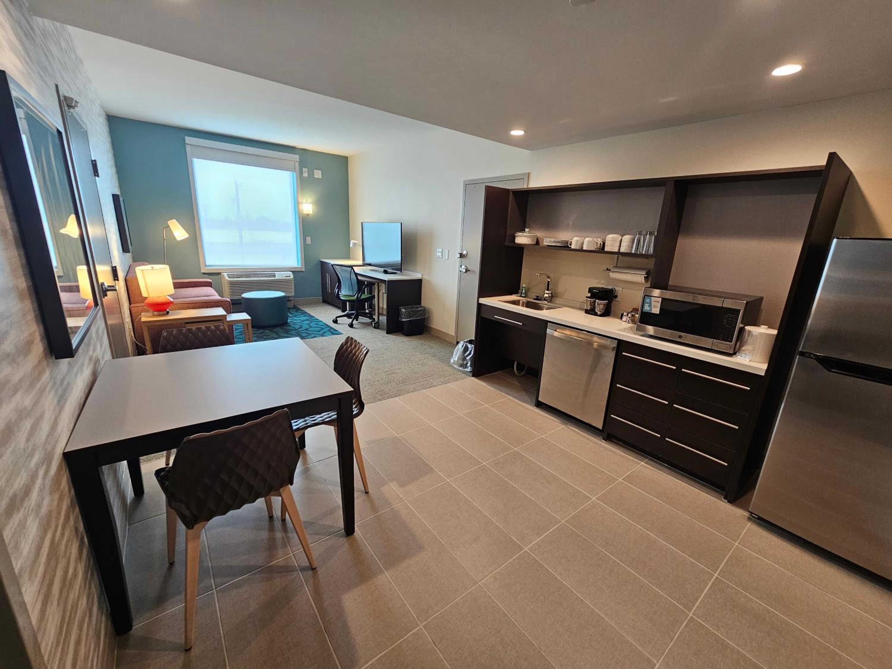 King Suite with Roll-In Shower - Mobility Accessible  - Photo 1