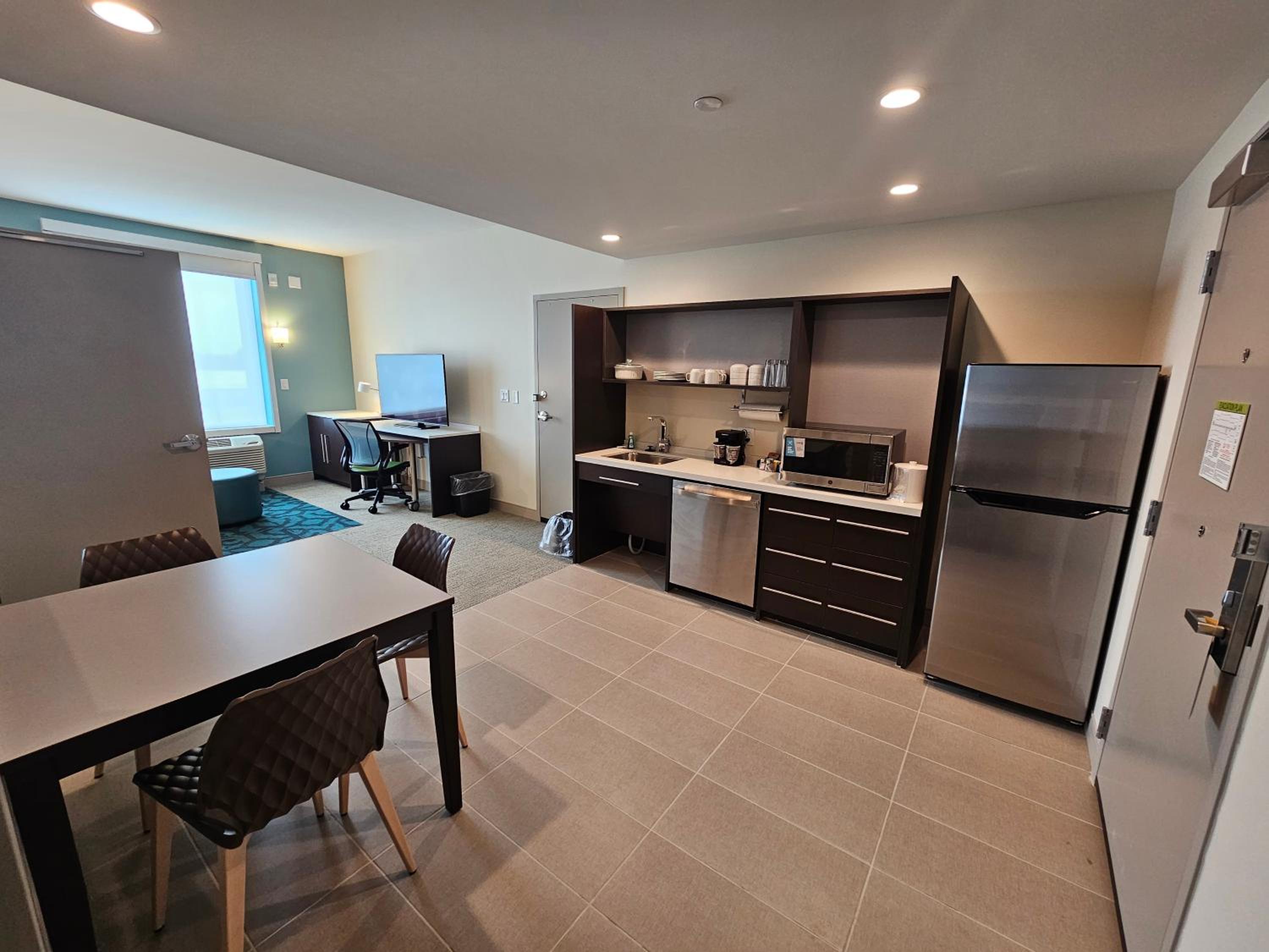 King Suite with Roll-In Shower - Mobility Accessible  - Photo 9