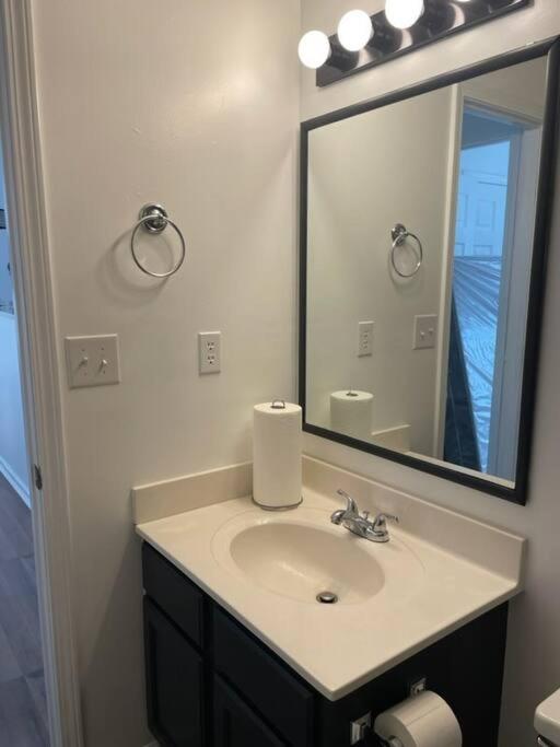 Three-Bedroom House photo 2