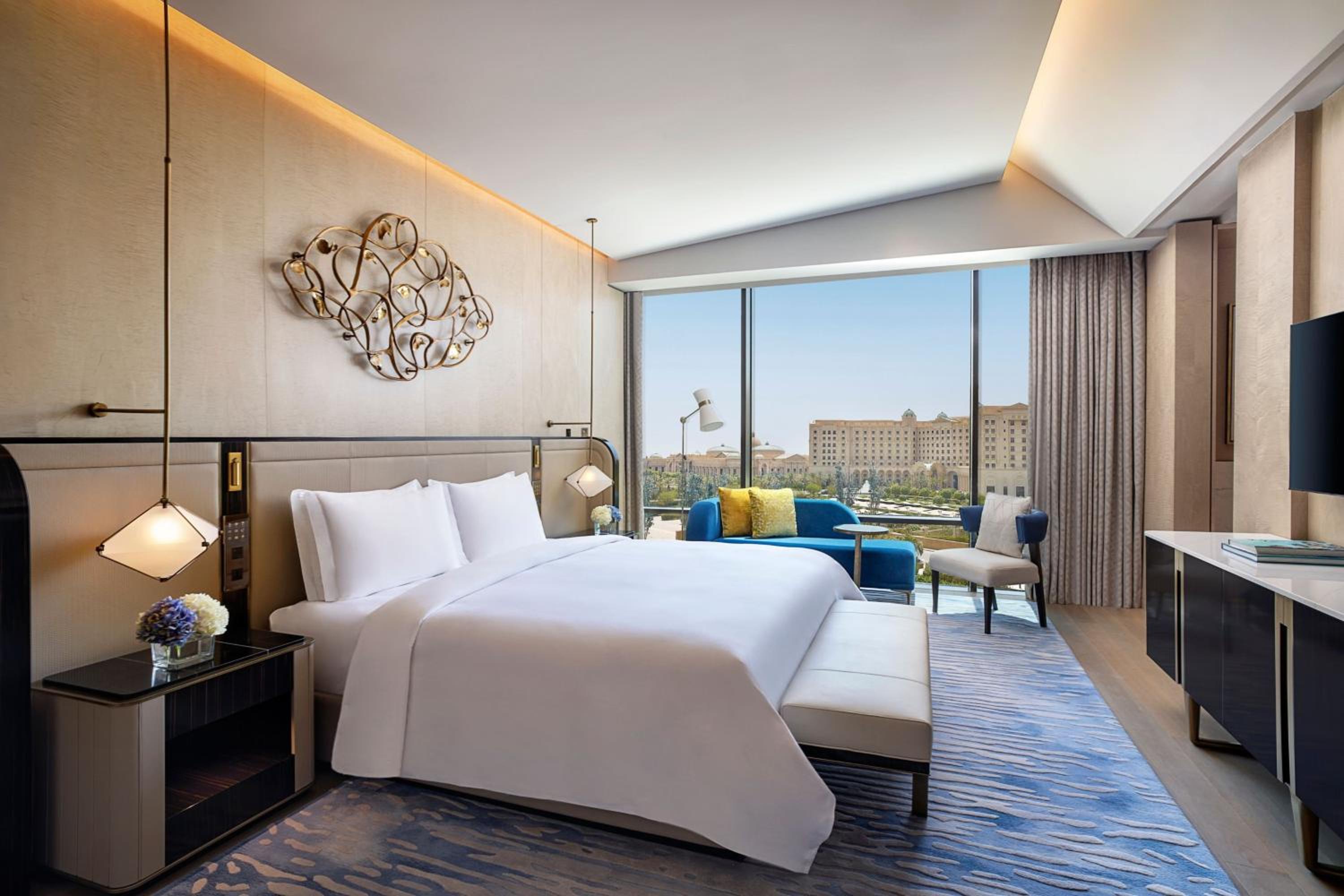 St. Regis Suite, 1 Bedroom Suite, 1 King,  City View