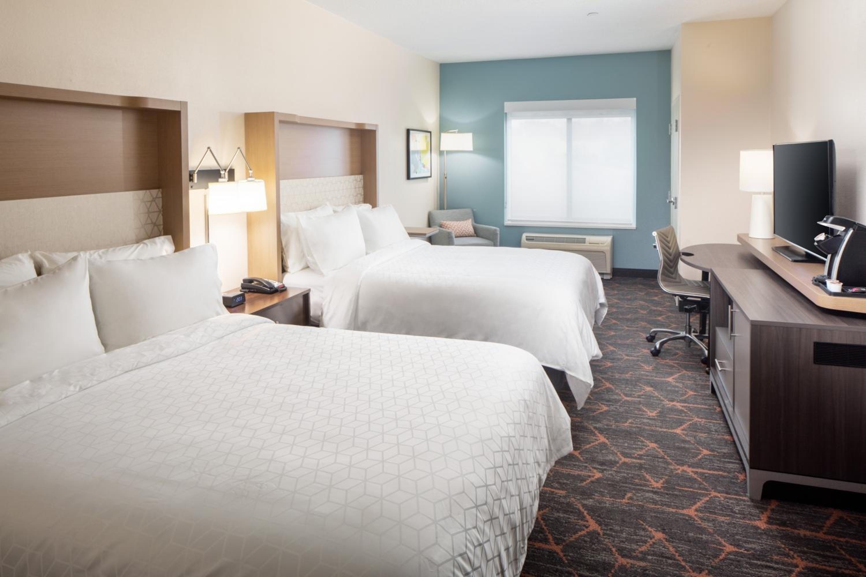 Standard Queen Room with Two Queen Beds and Mobility Accessible Roll-In Shower