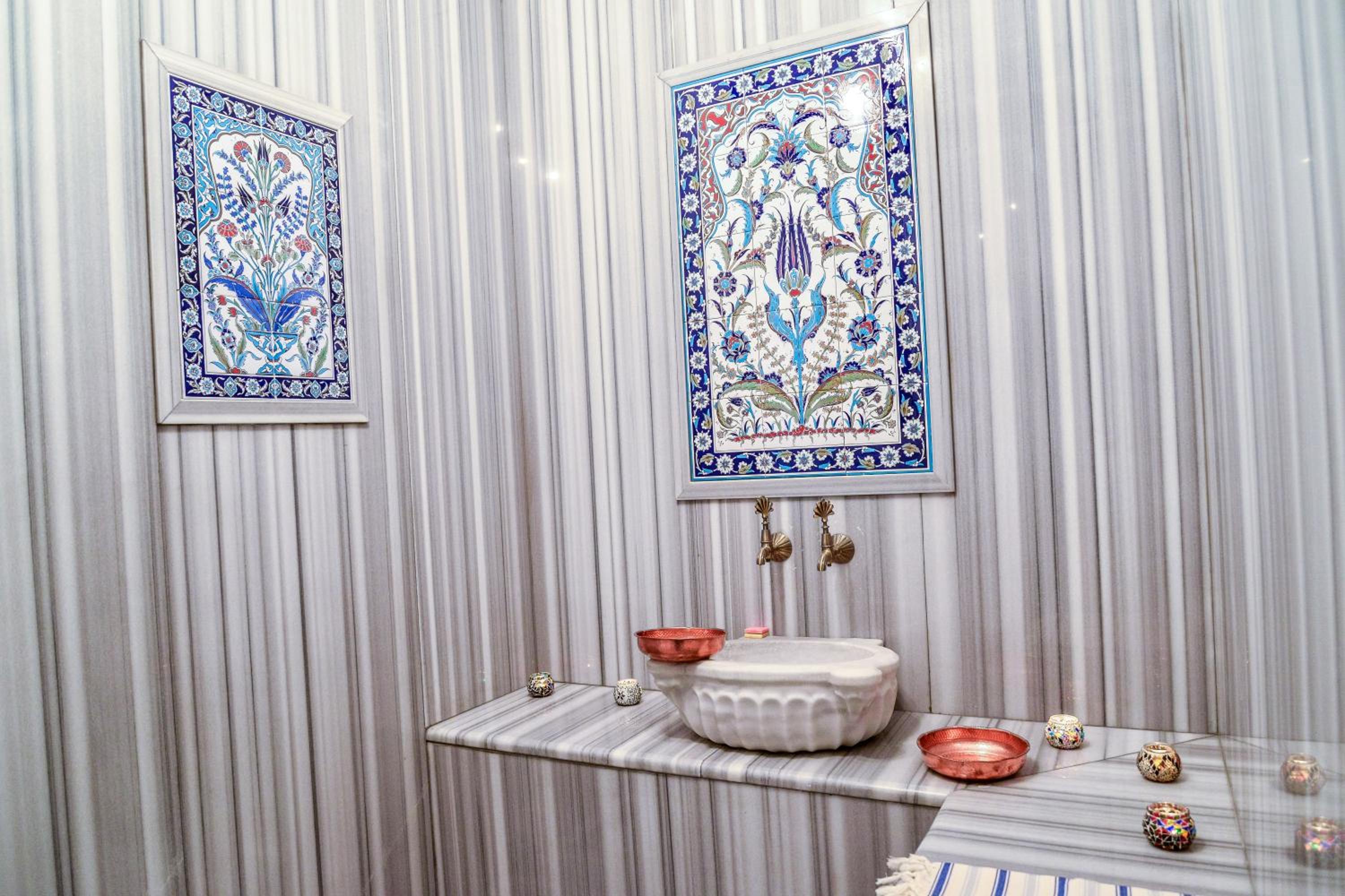Two-Bedroom Apartment With Turkish Bath photo 3