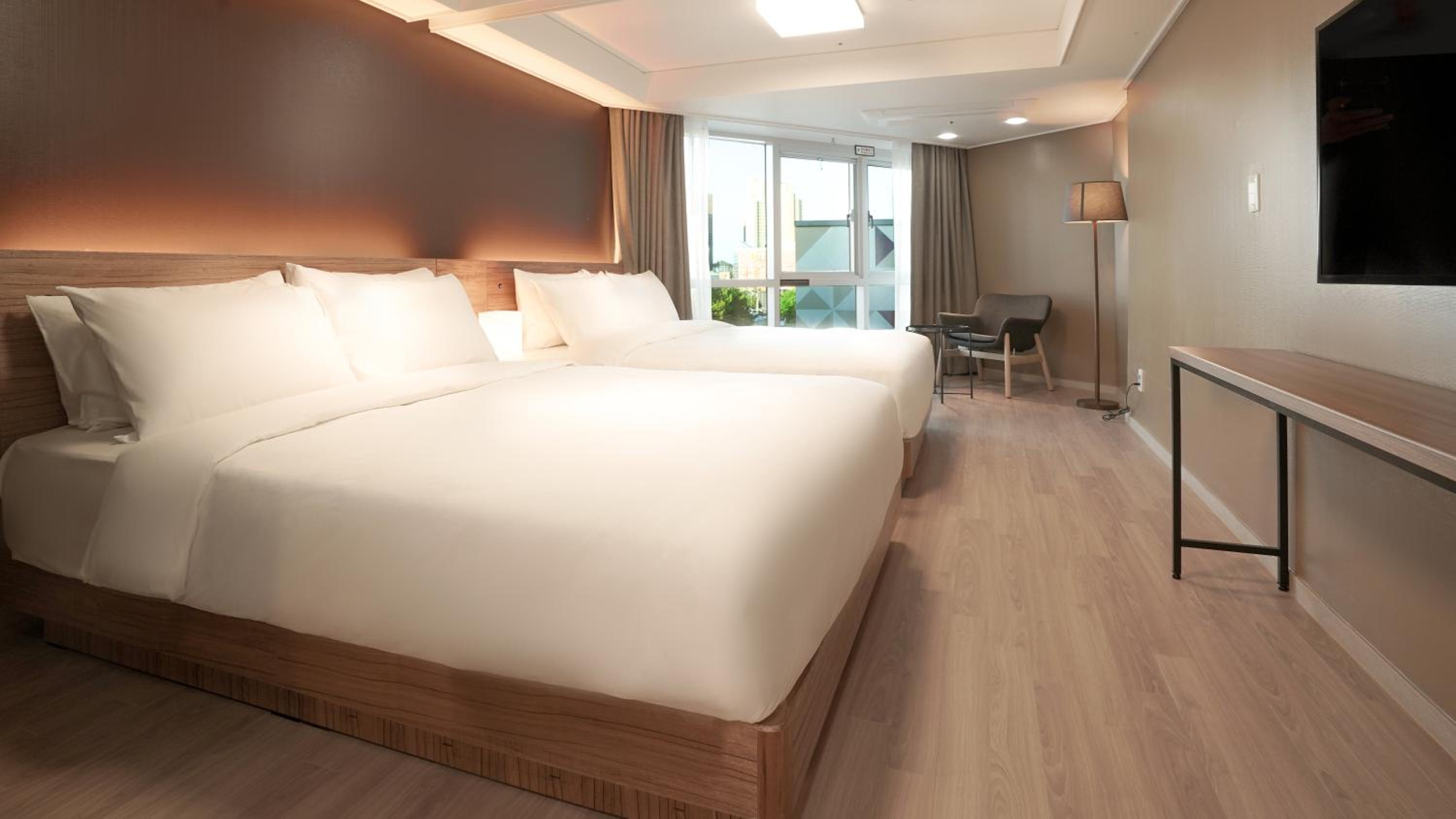 Deluxe Family Twin Room - Photo 5