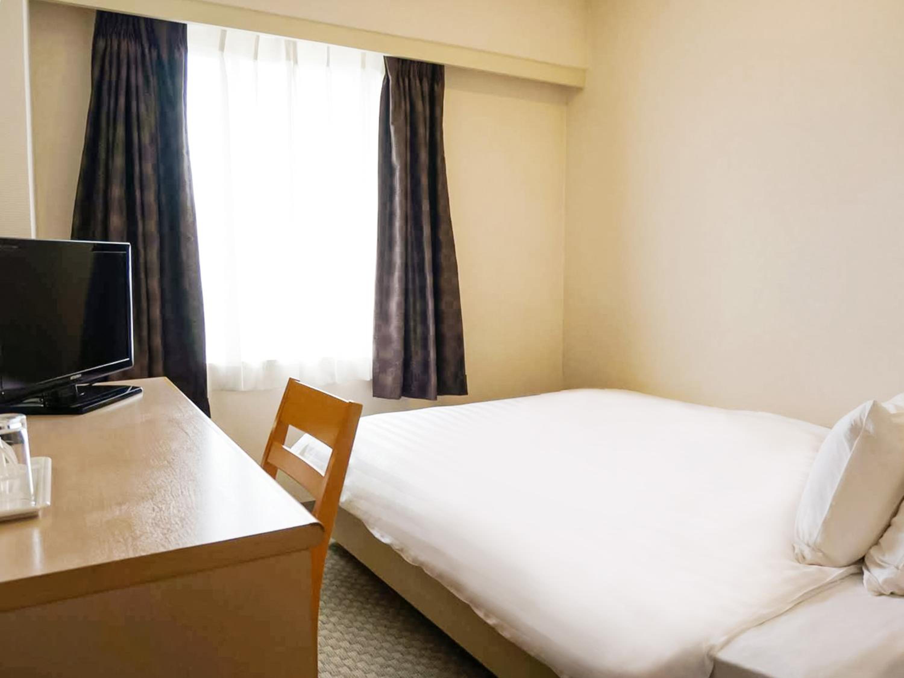 Double Room with Small Double Bed - Non-Smoking - Photo 1