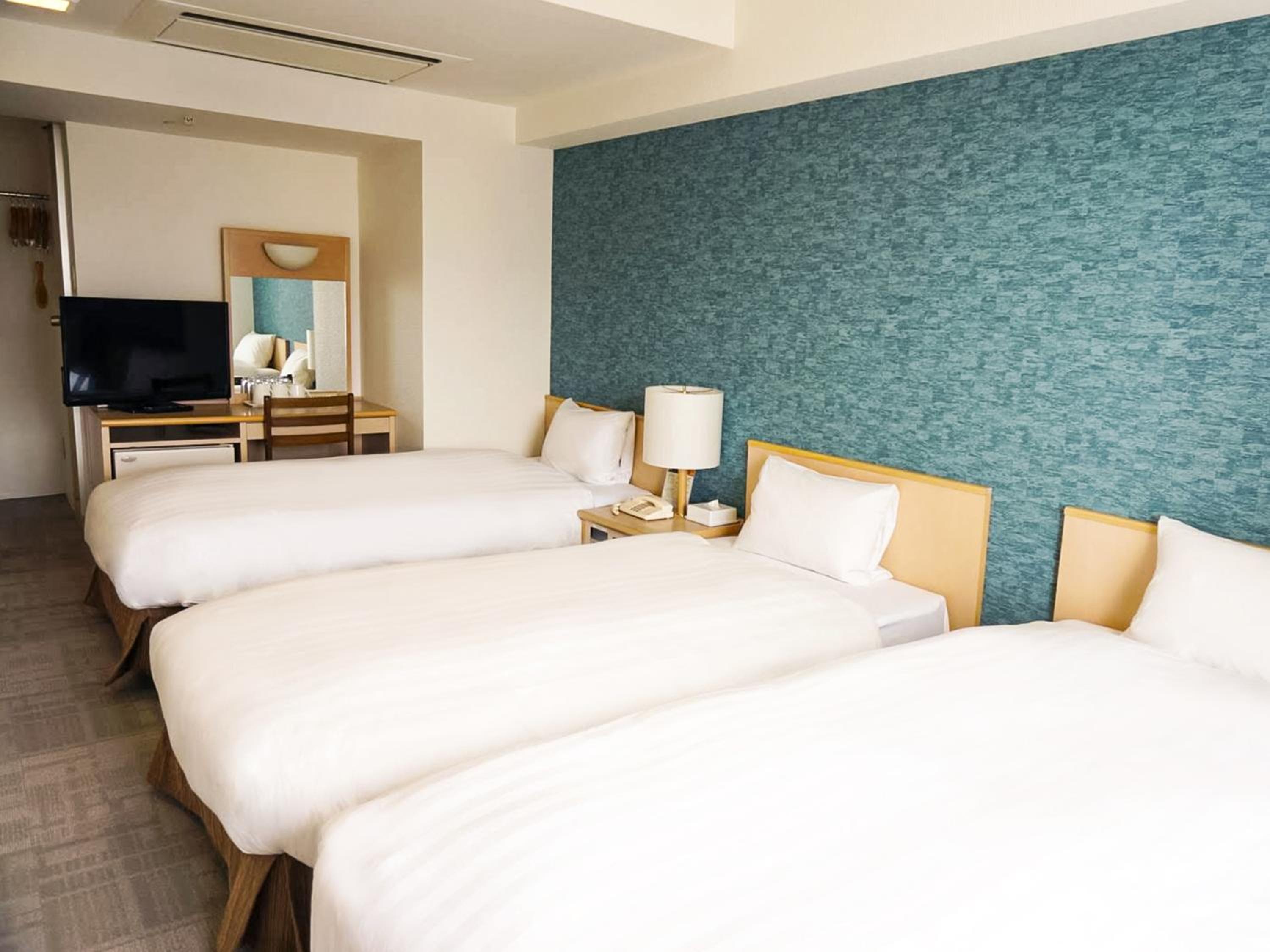 Triple Room - Non-Smoking - Photo 1