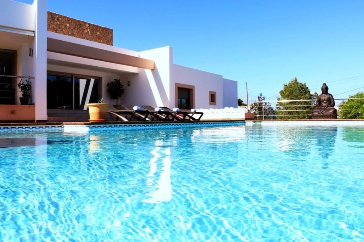 Villa with Private Pool photo 3