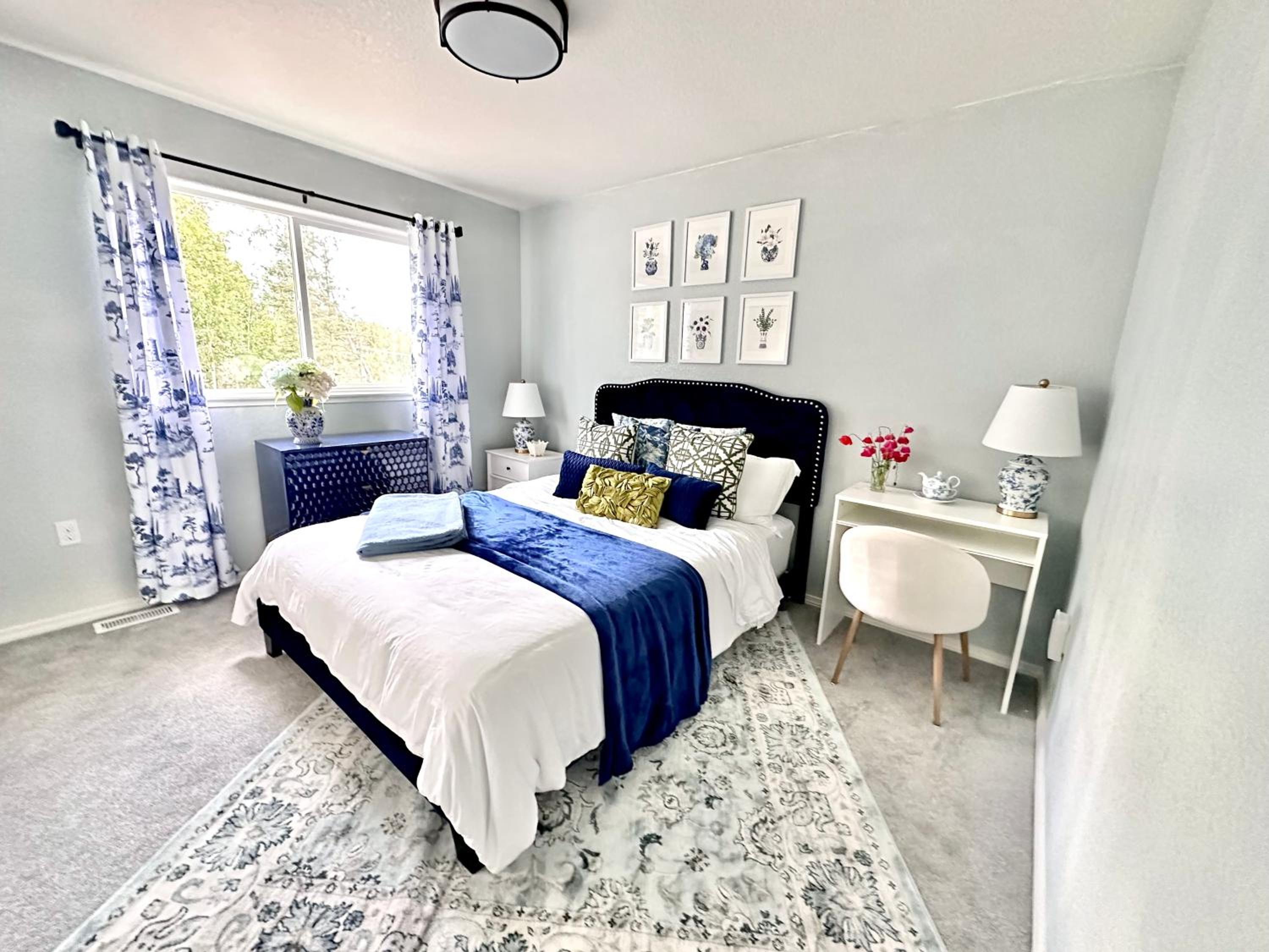 Deluxe Queen Room