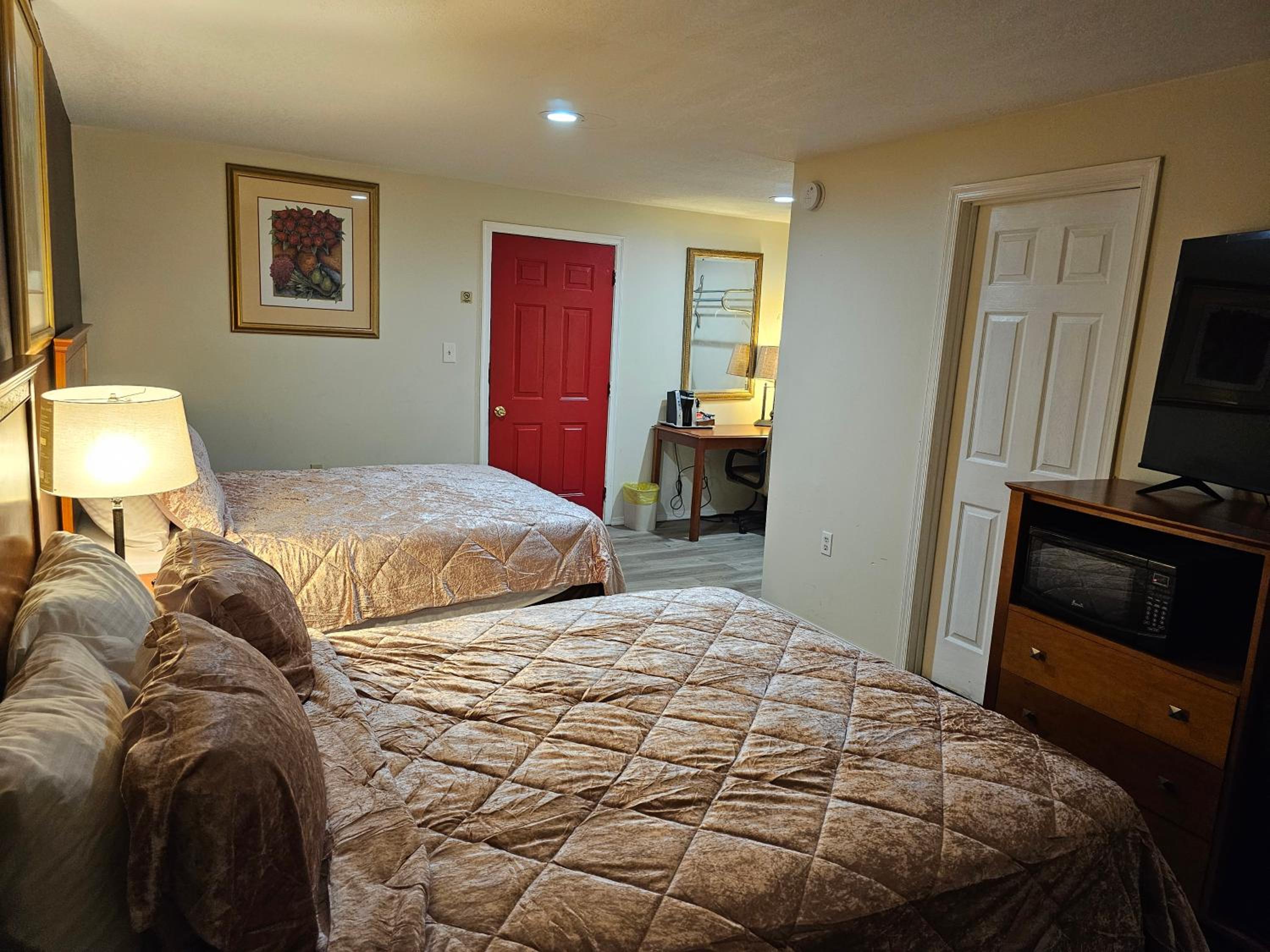 Deluxe Double Room (1 adult + 2 children) - Photo 6