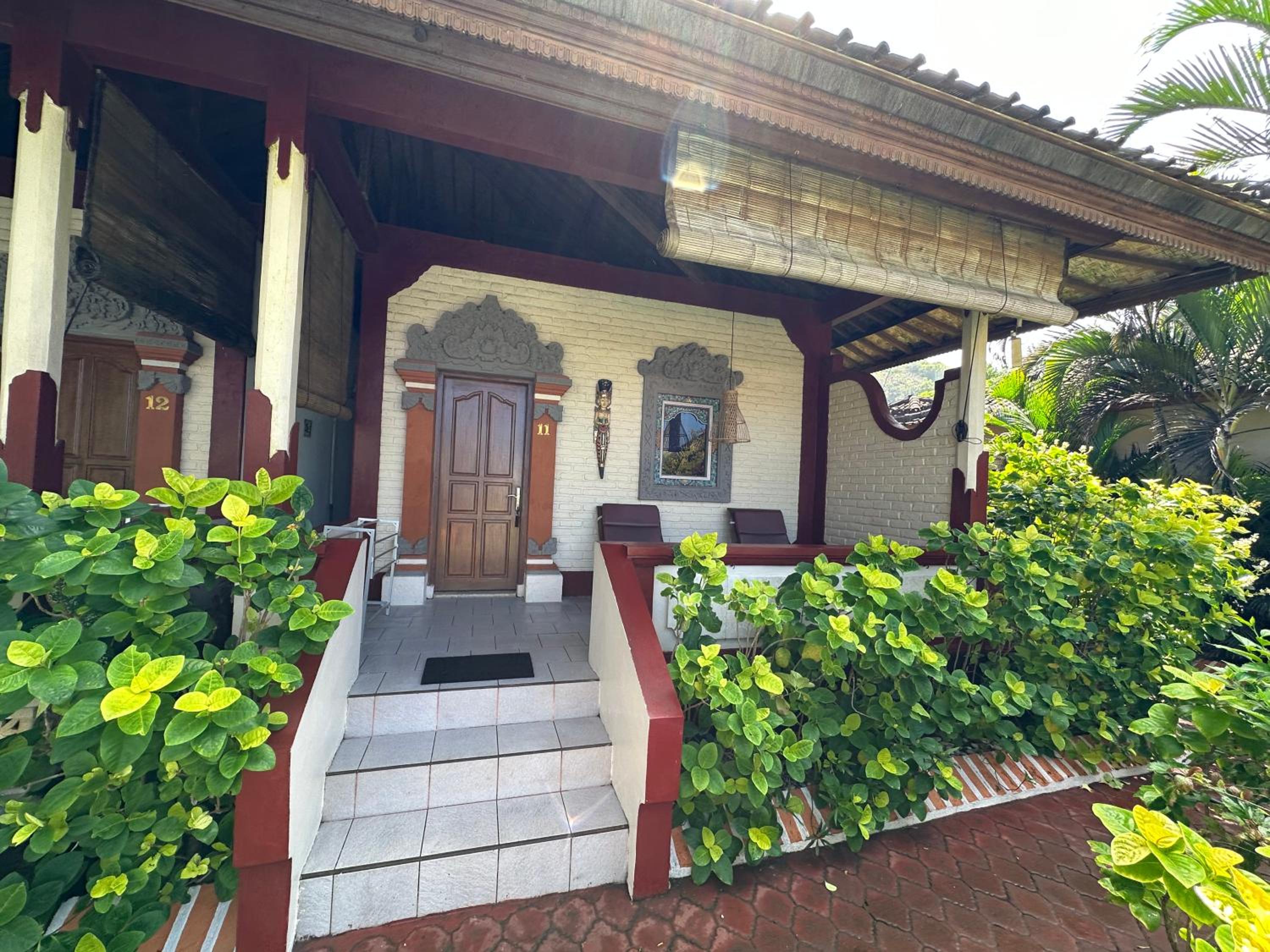 Bungalow with Sea View photo 2
