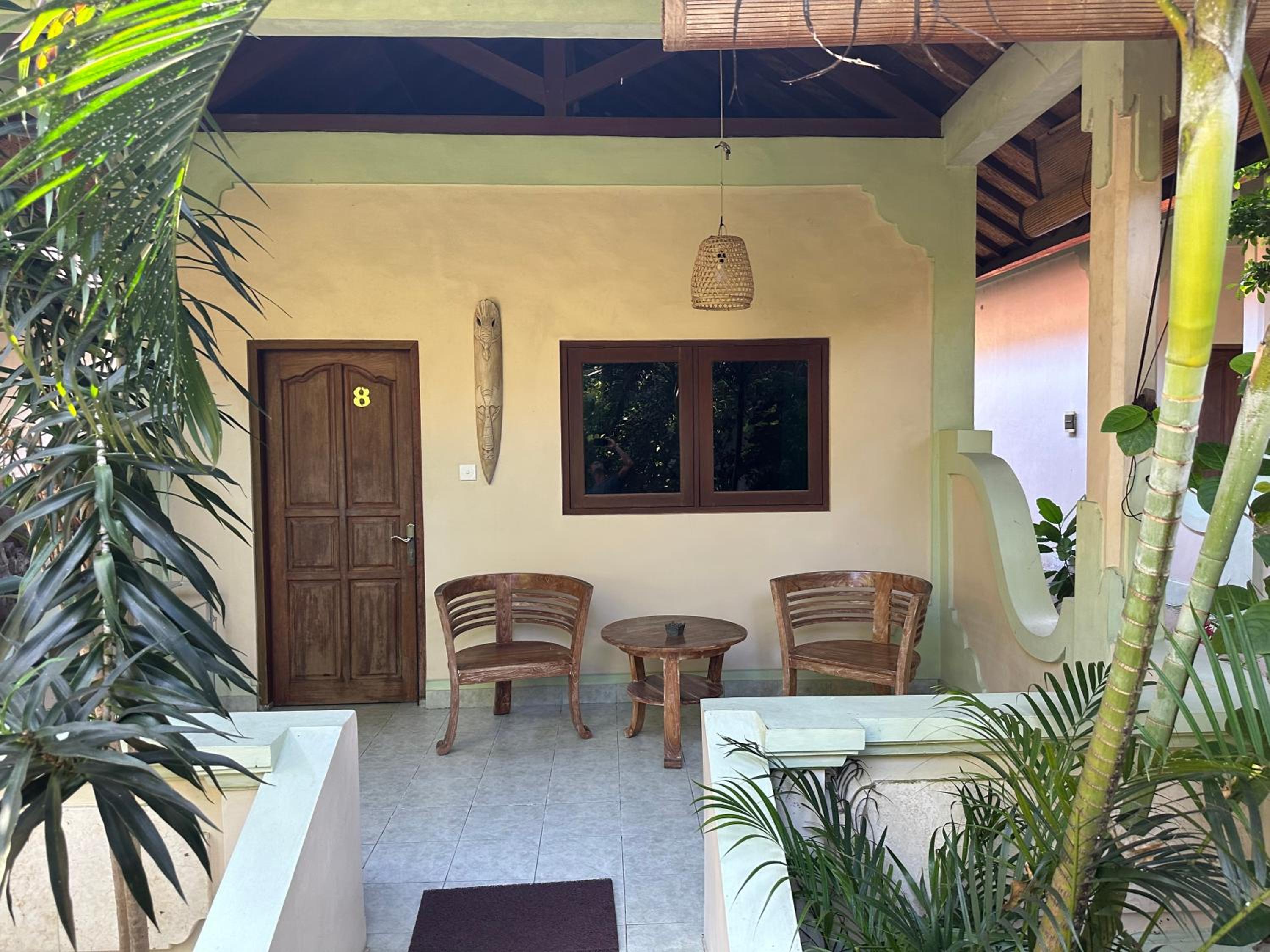 Bungalow with Garden View photo 3