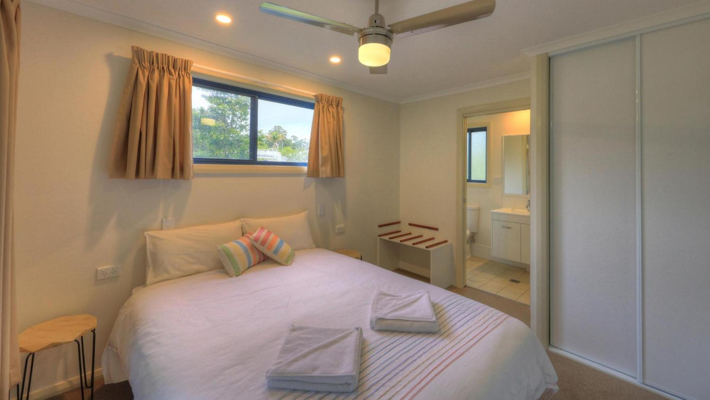 Two-Bedroom Villa - Photo 4