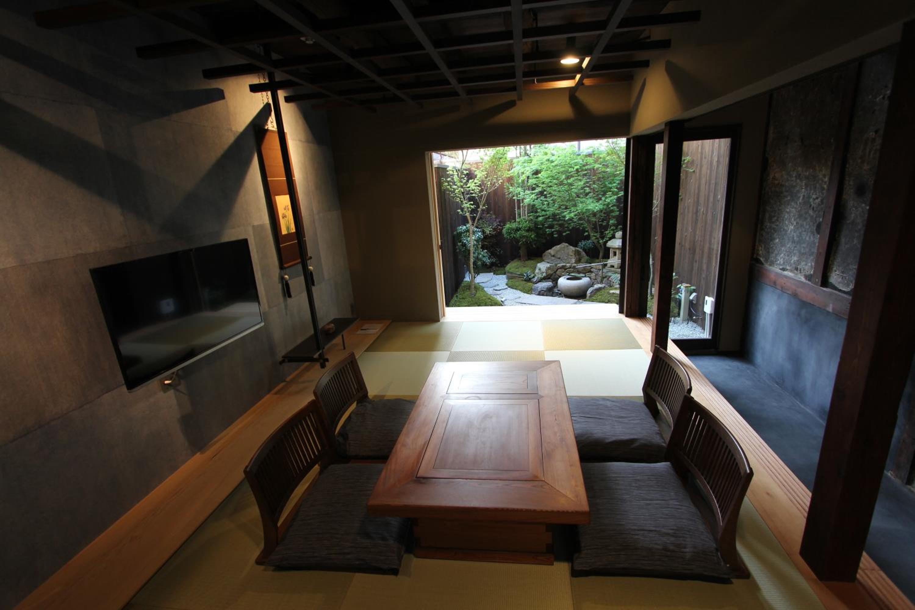 Apartment - Photo 1