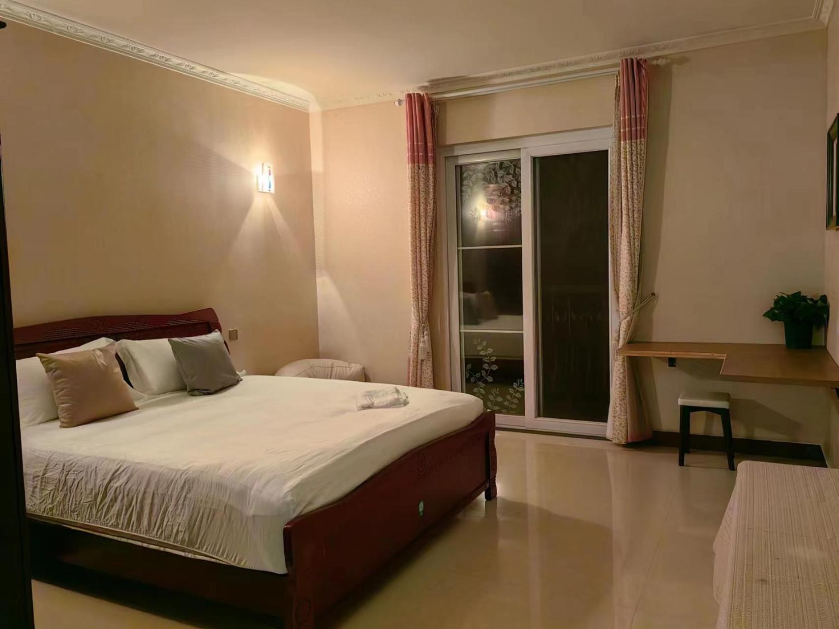 Double Room With Private Bathroom photo 3