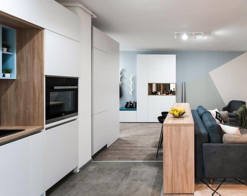 One-Bedroom Apartment photo 3