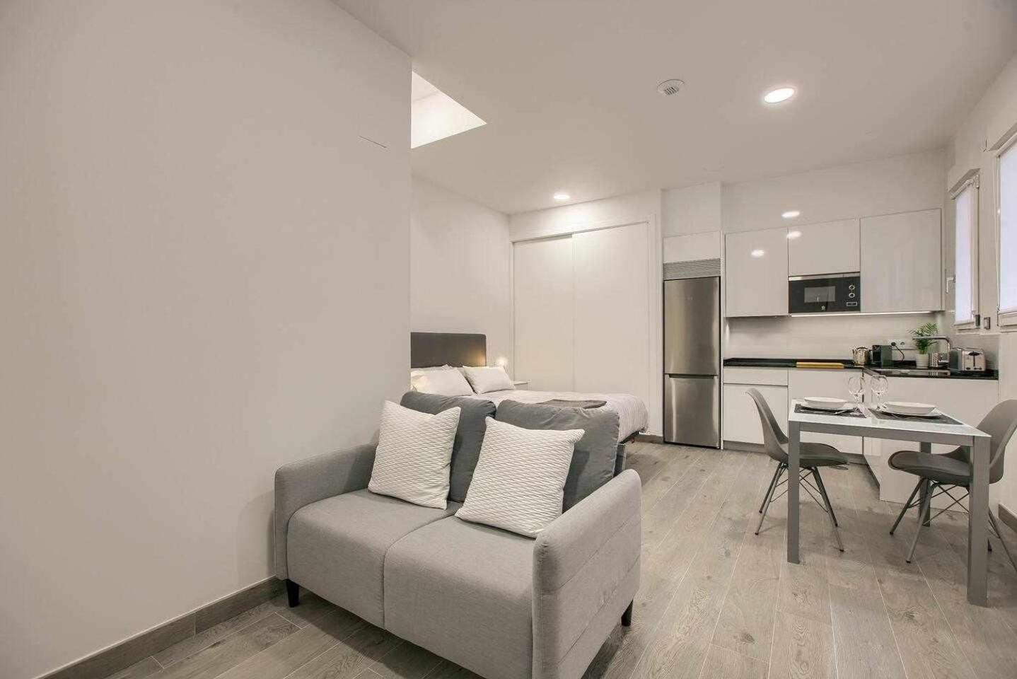 Apartment - Photo 8
