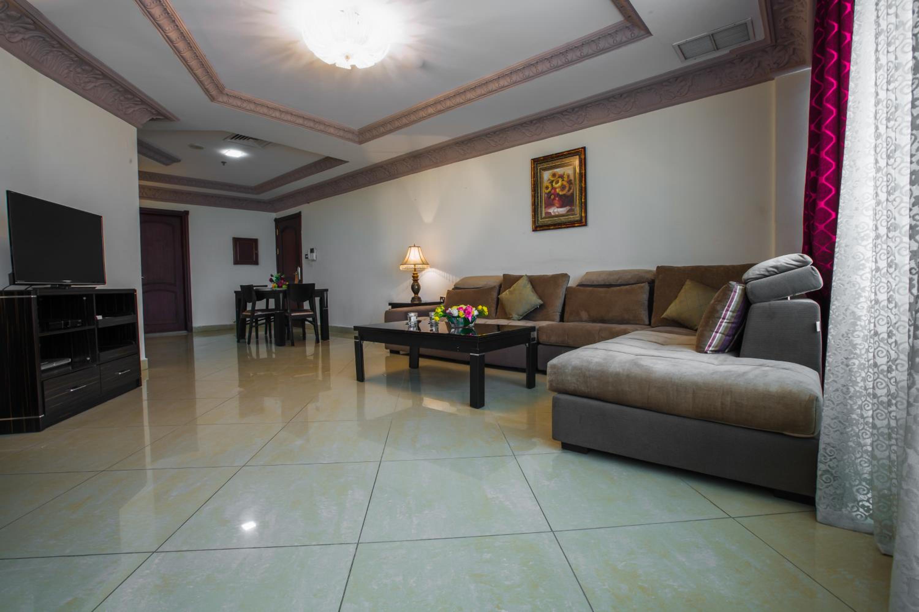 Royal Suite - Photo 3