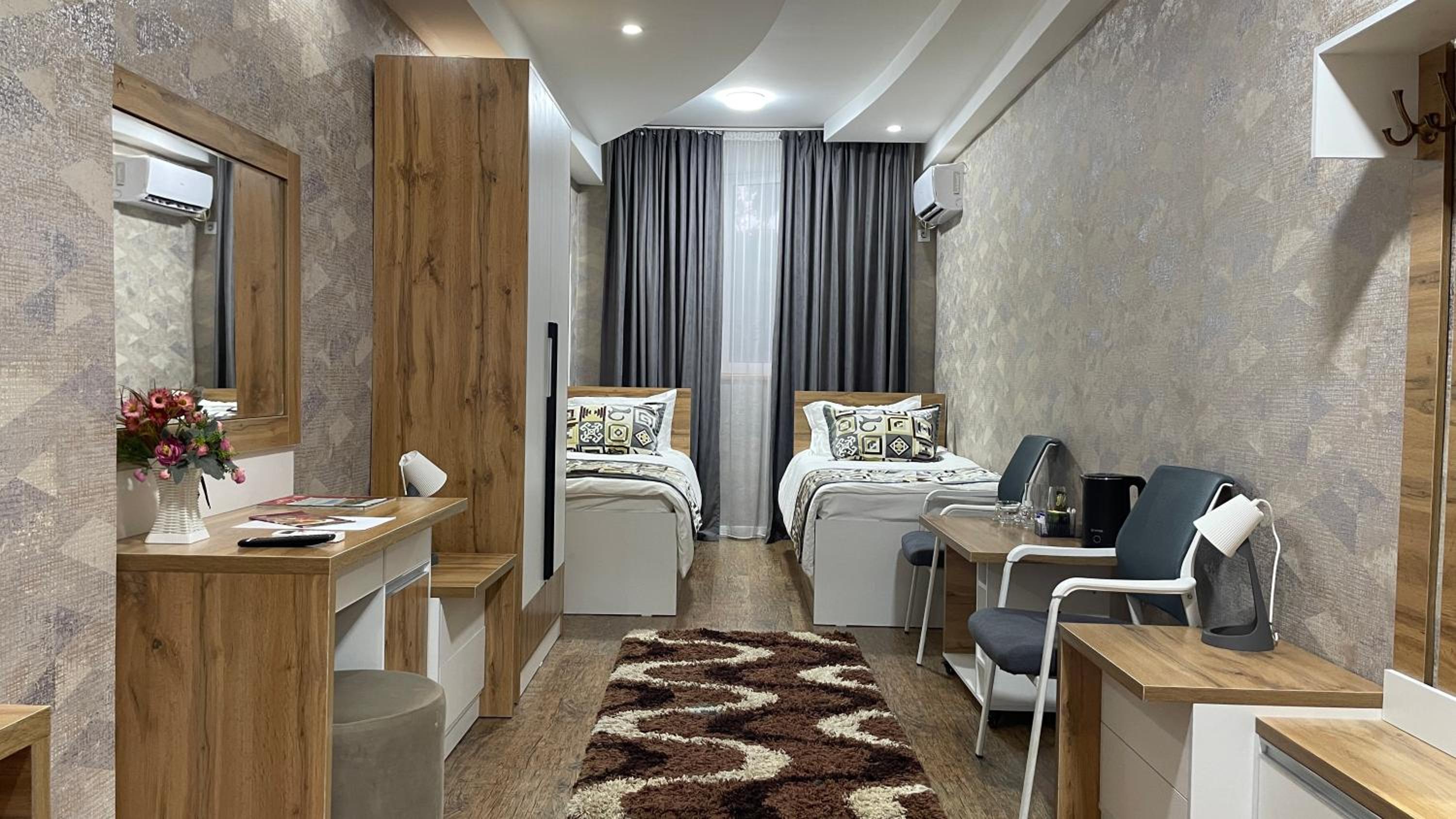 Standard Twin Room With Garden View photo 3
