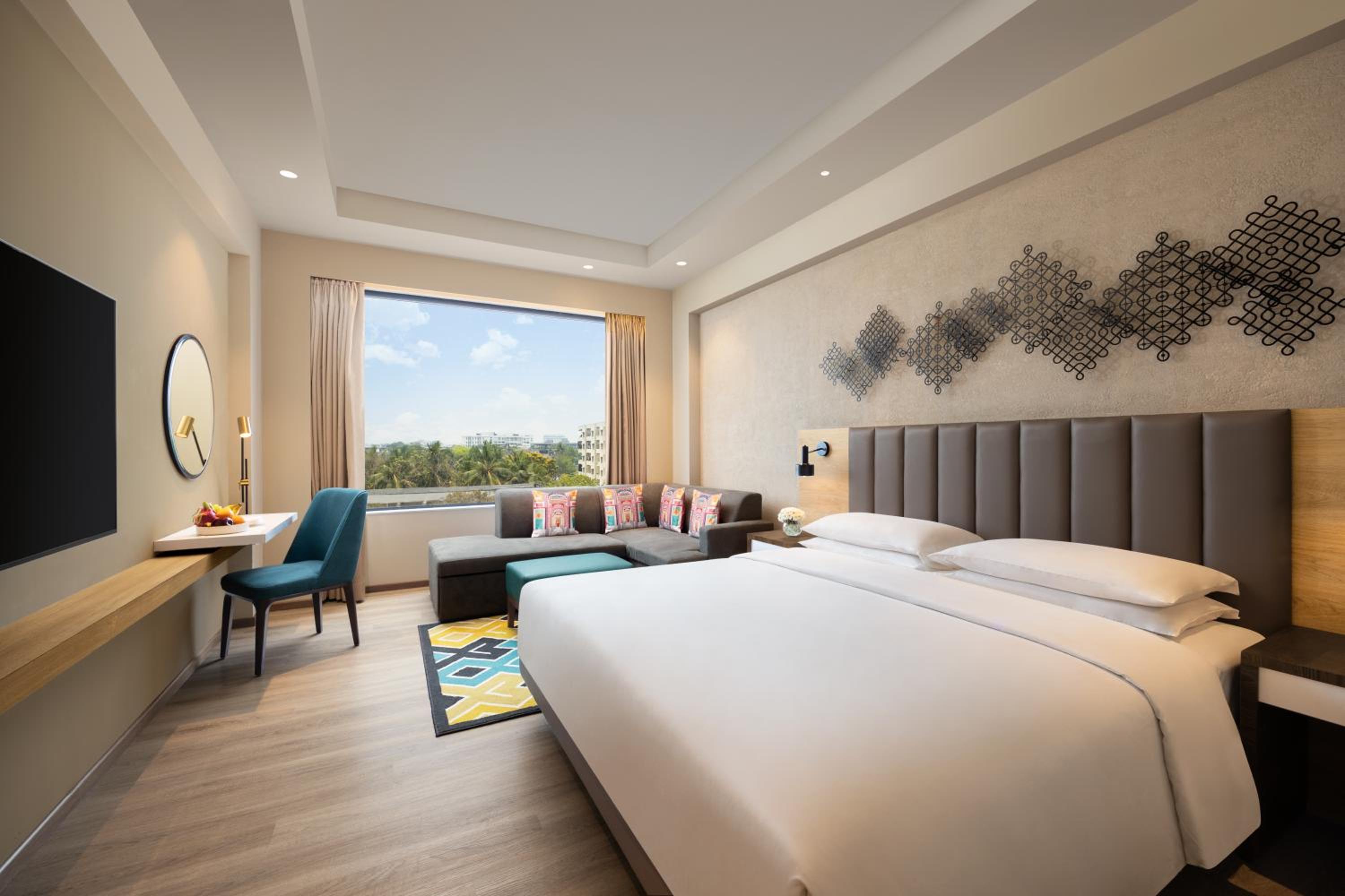 Specialty King Room with Sofa Bed photo 1