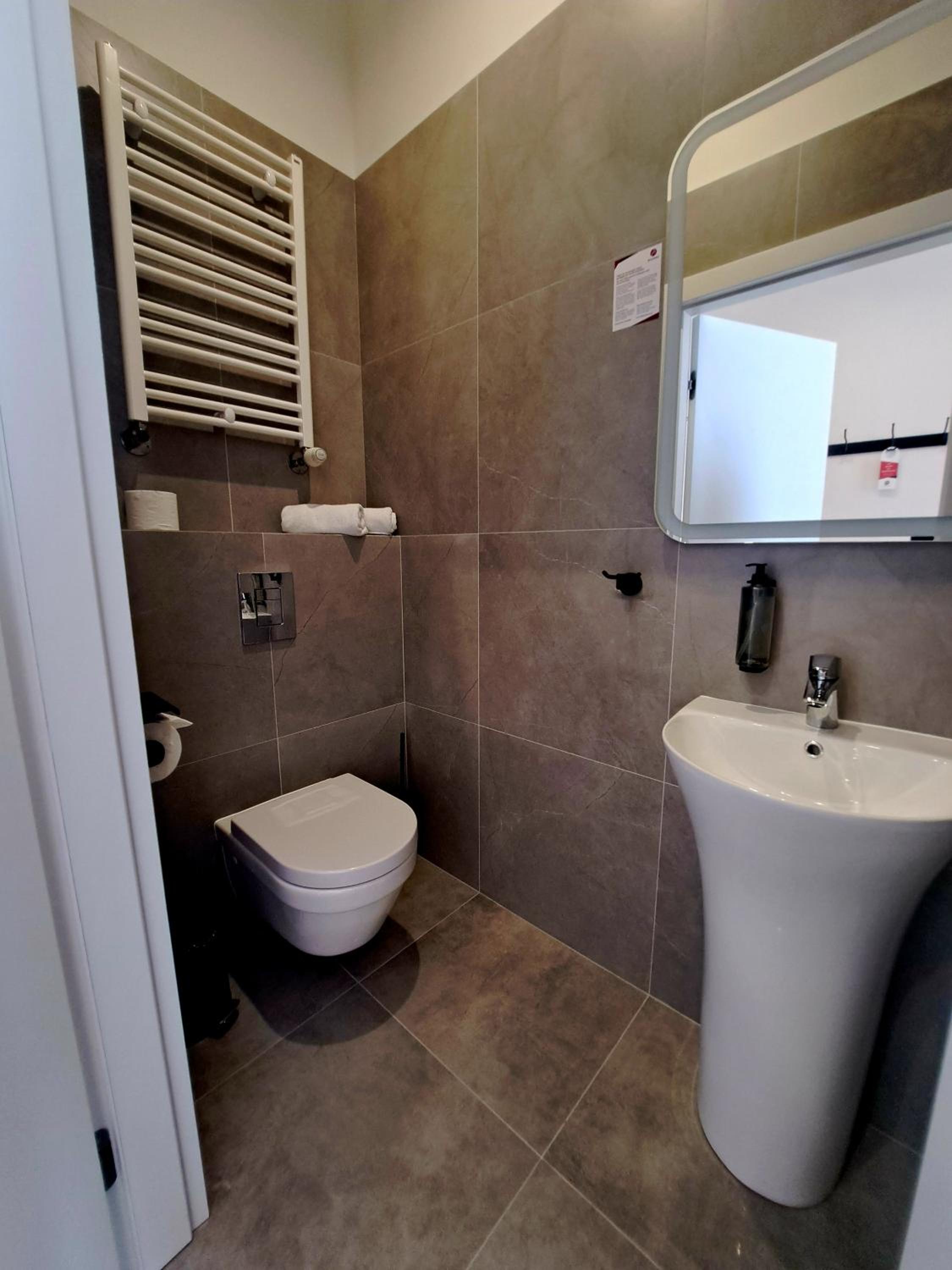 Apartment - Photo 5