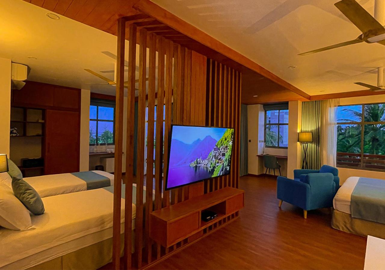  Family suite partial sea view - Balcony - Photo 12