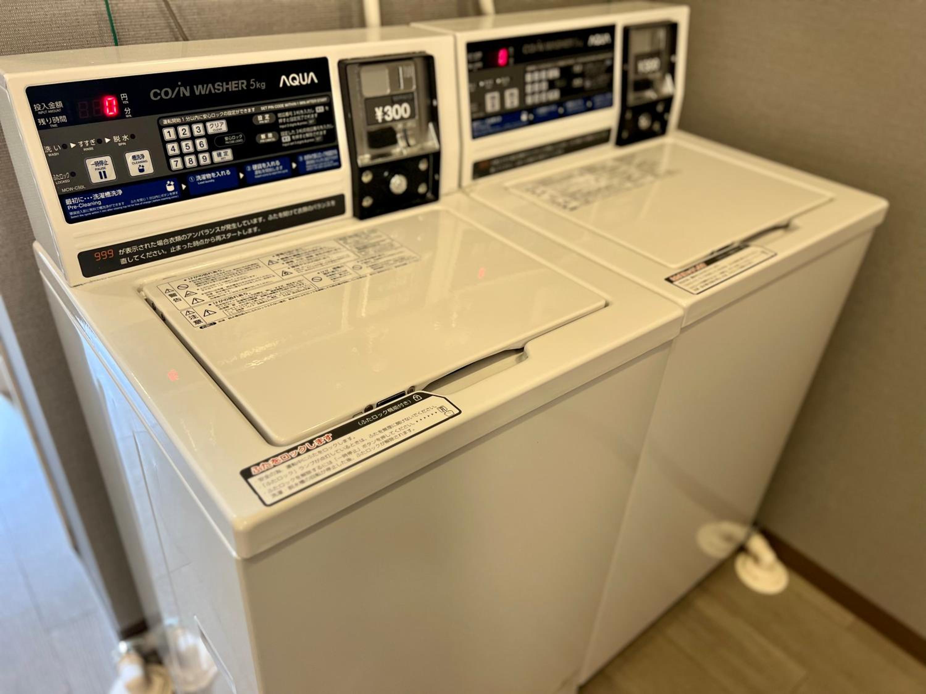 Economy Quadruple Room with Shared Bathroom photo 3