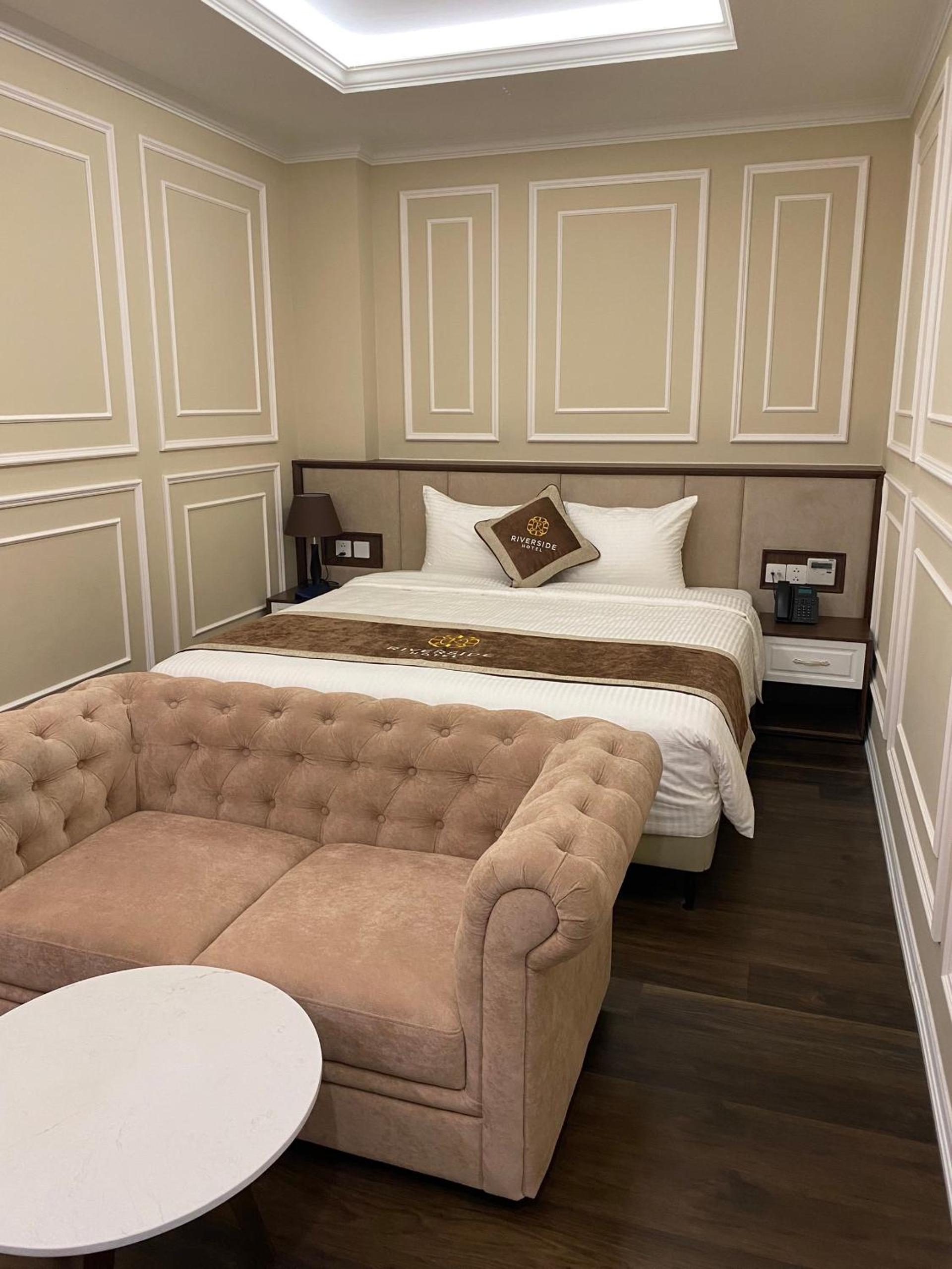 Superior King Room - Photo 5