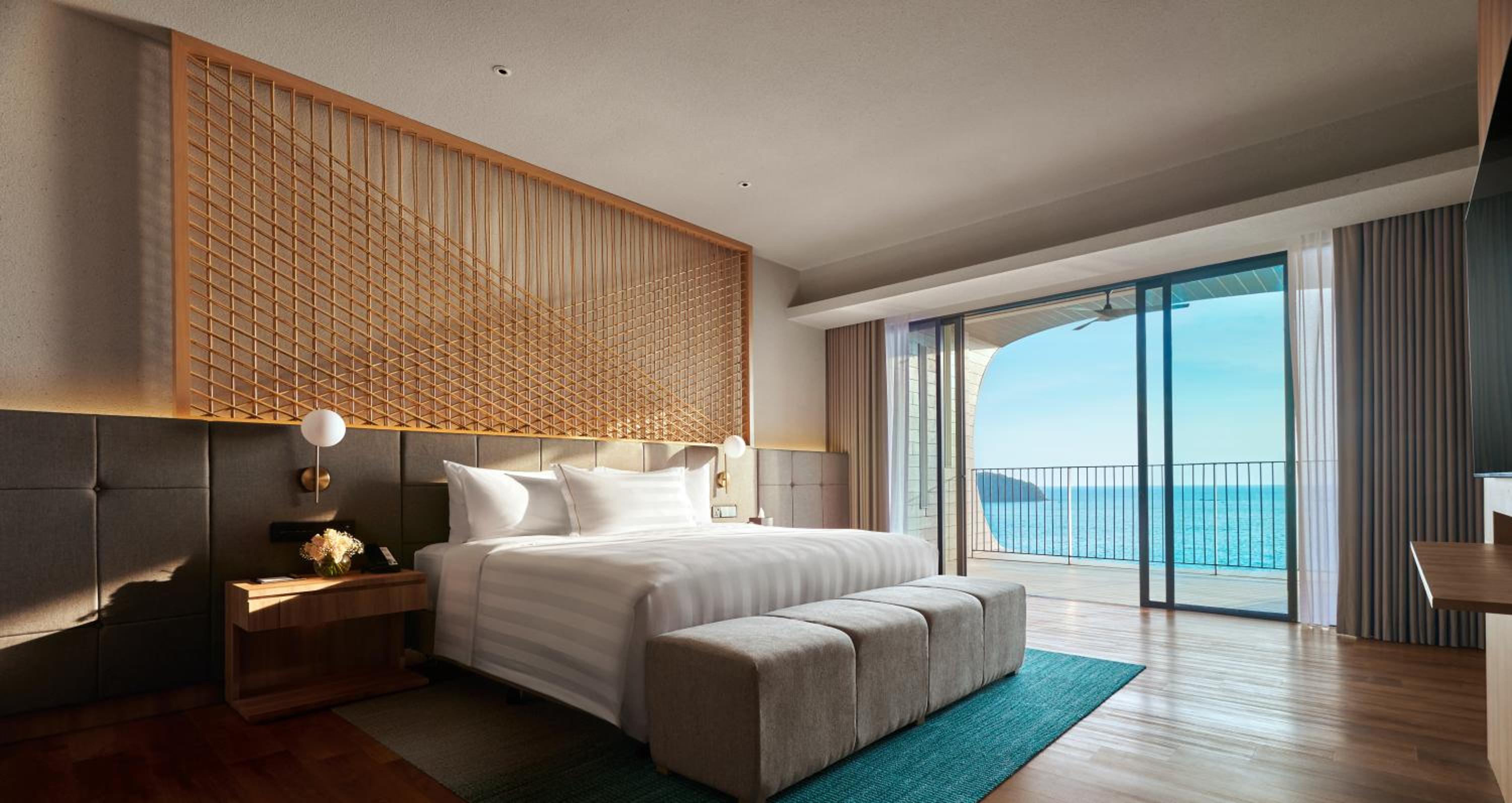 PARKROYAL Suite - Photo 1
