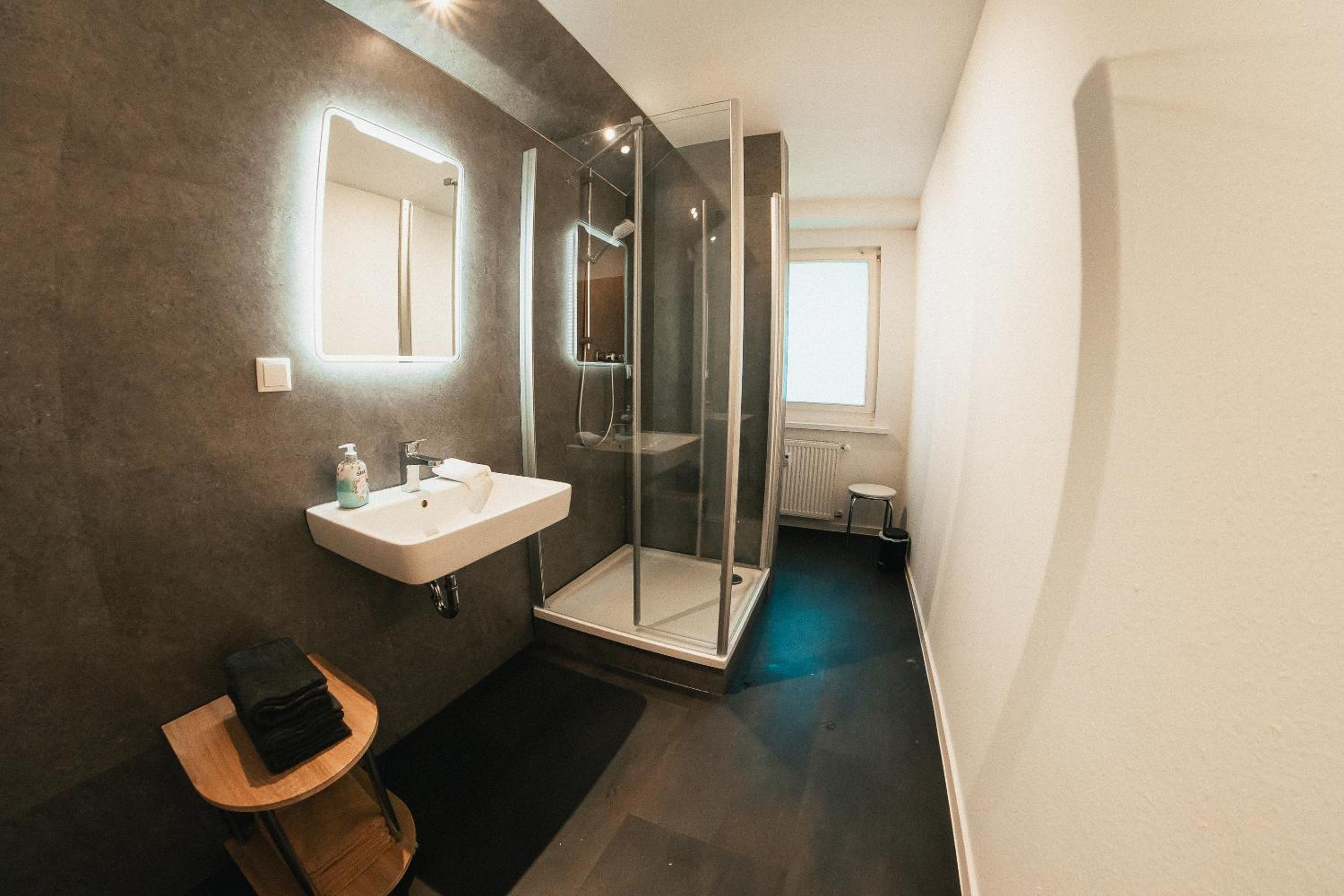 Deluxe Triple Room - Photo 20