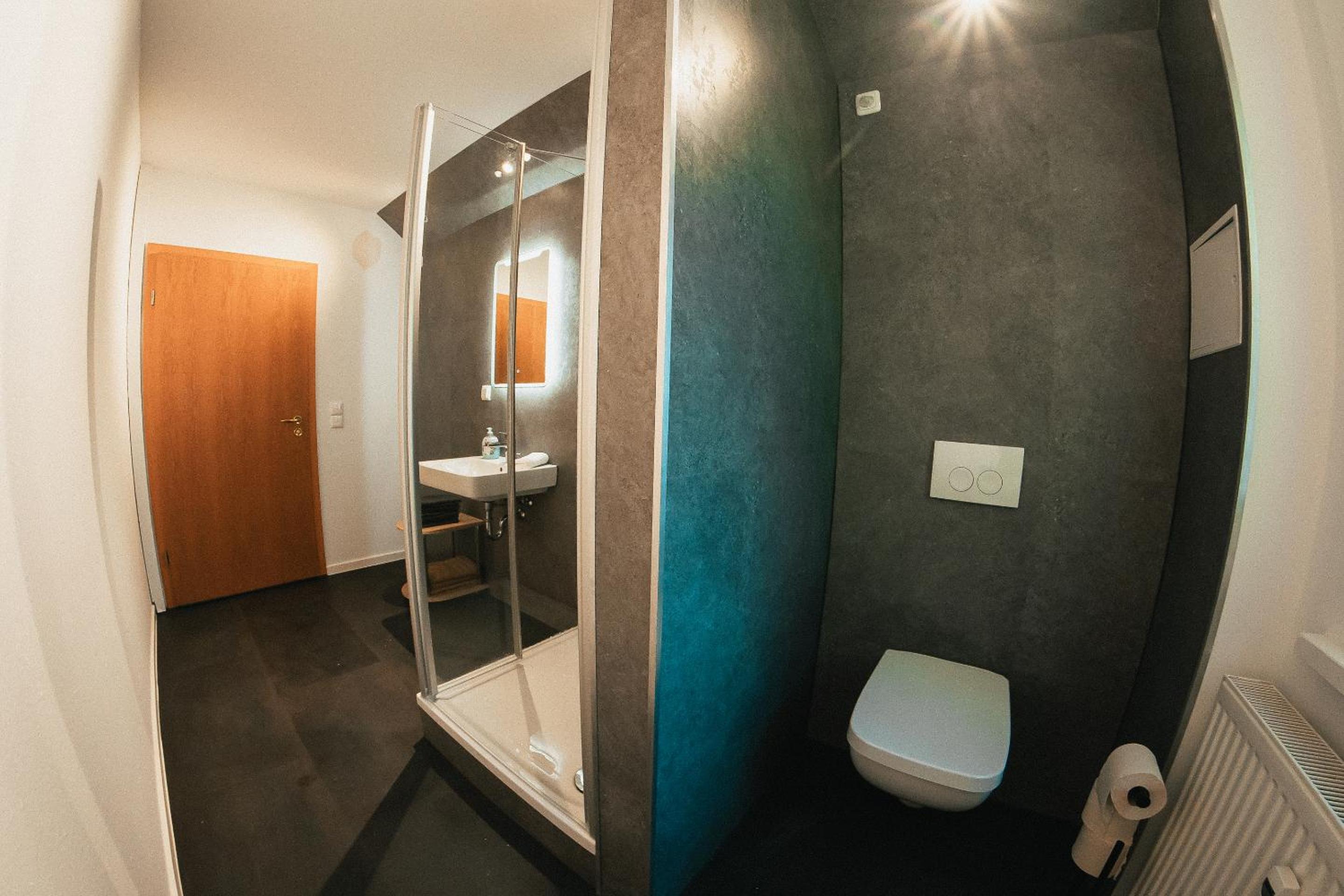 Deluxe Triple Room - Photo 19