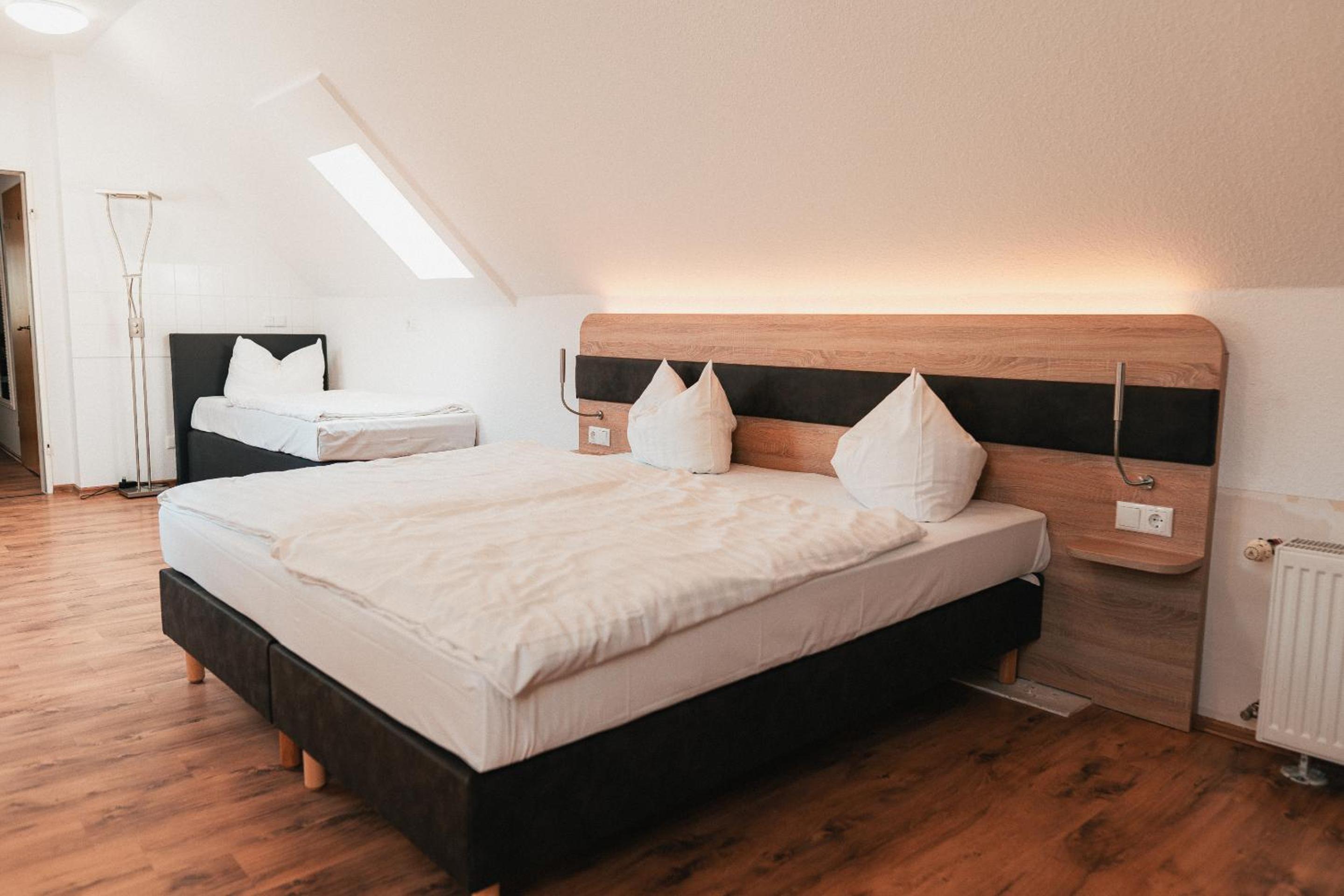 Deluxe Triple Room - Photo 25