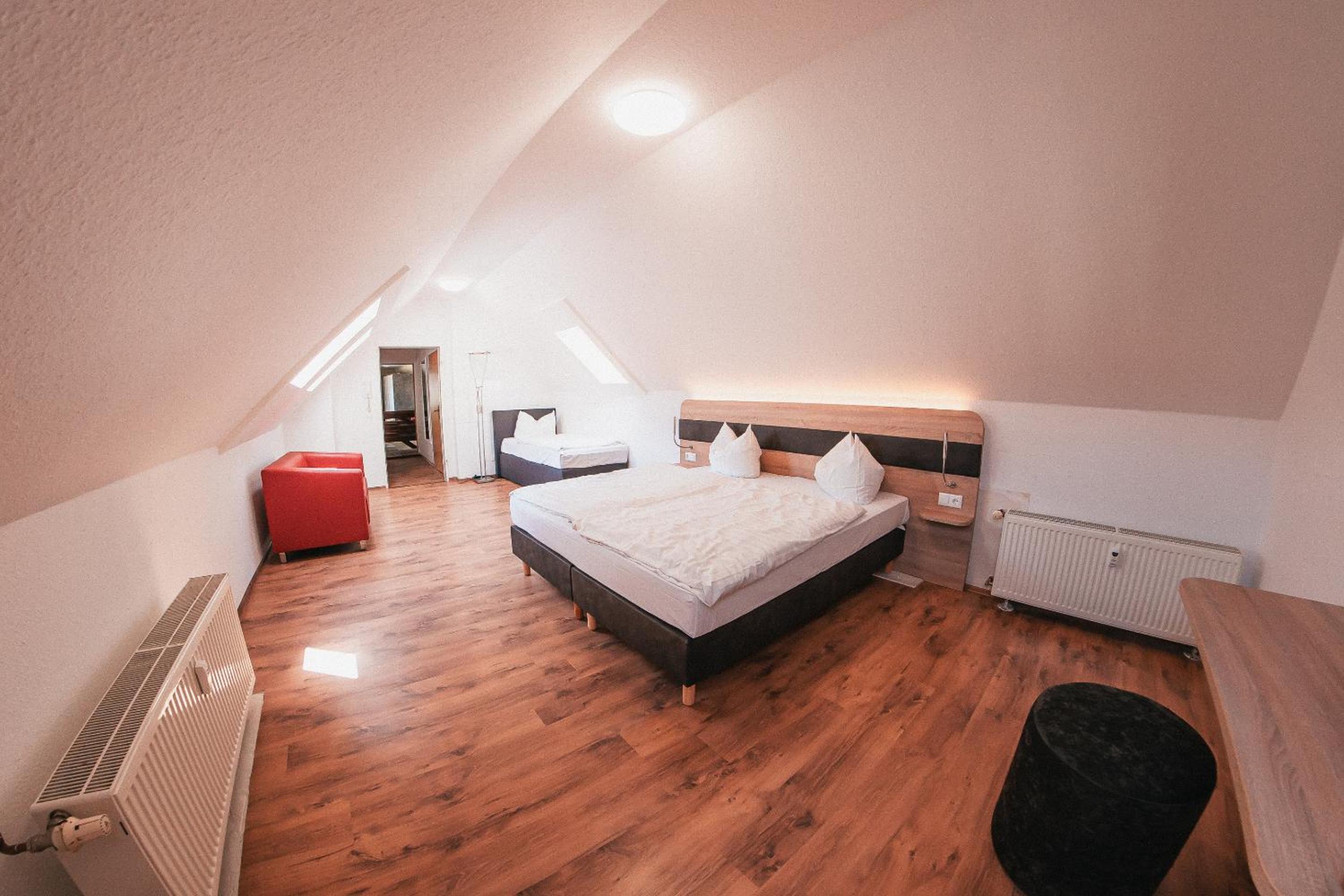 Deluxe Triple Room - Photo 29