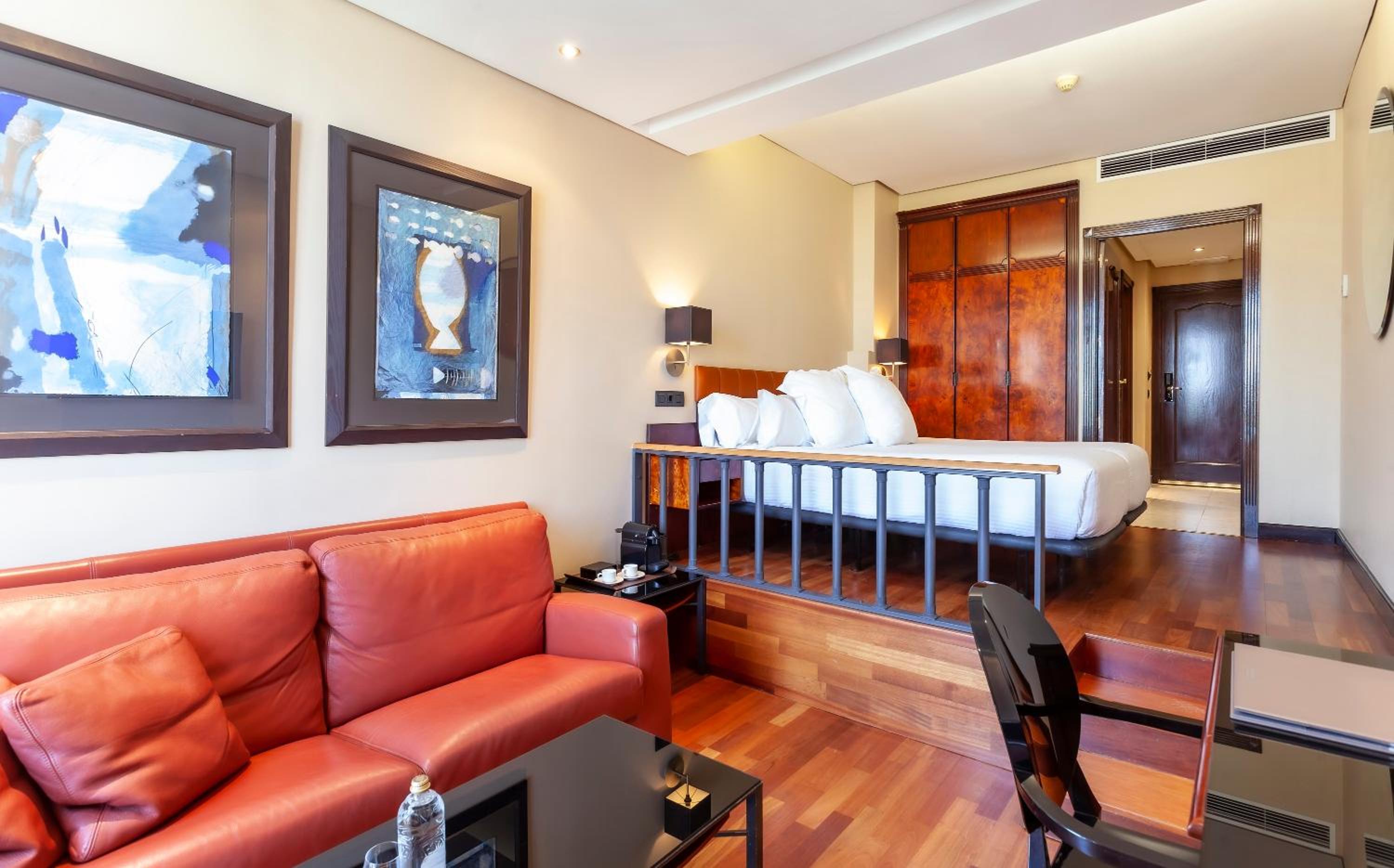 Superior Double or Twin Room - Photo 7