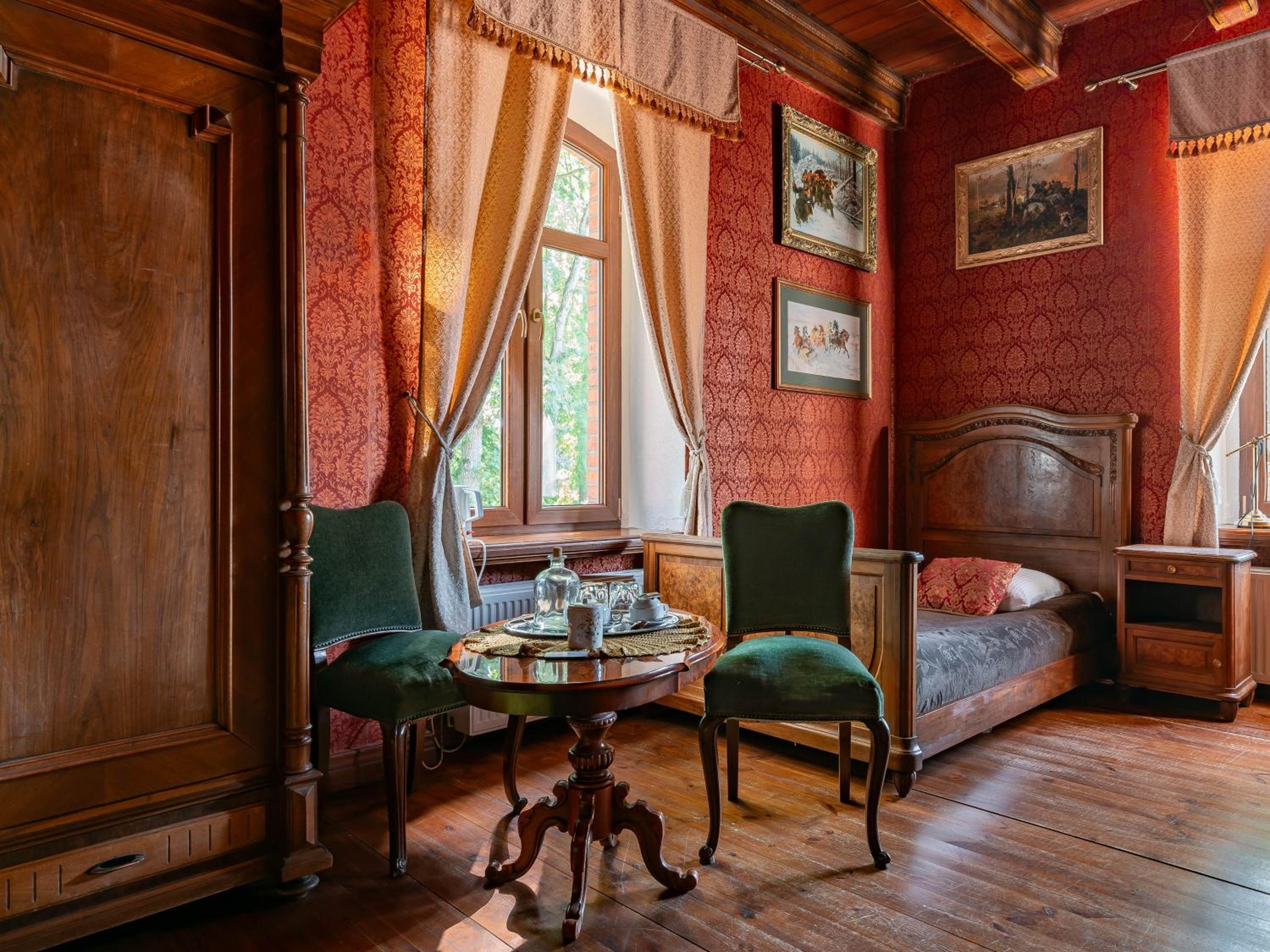 Twin Room - Photo 7