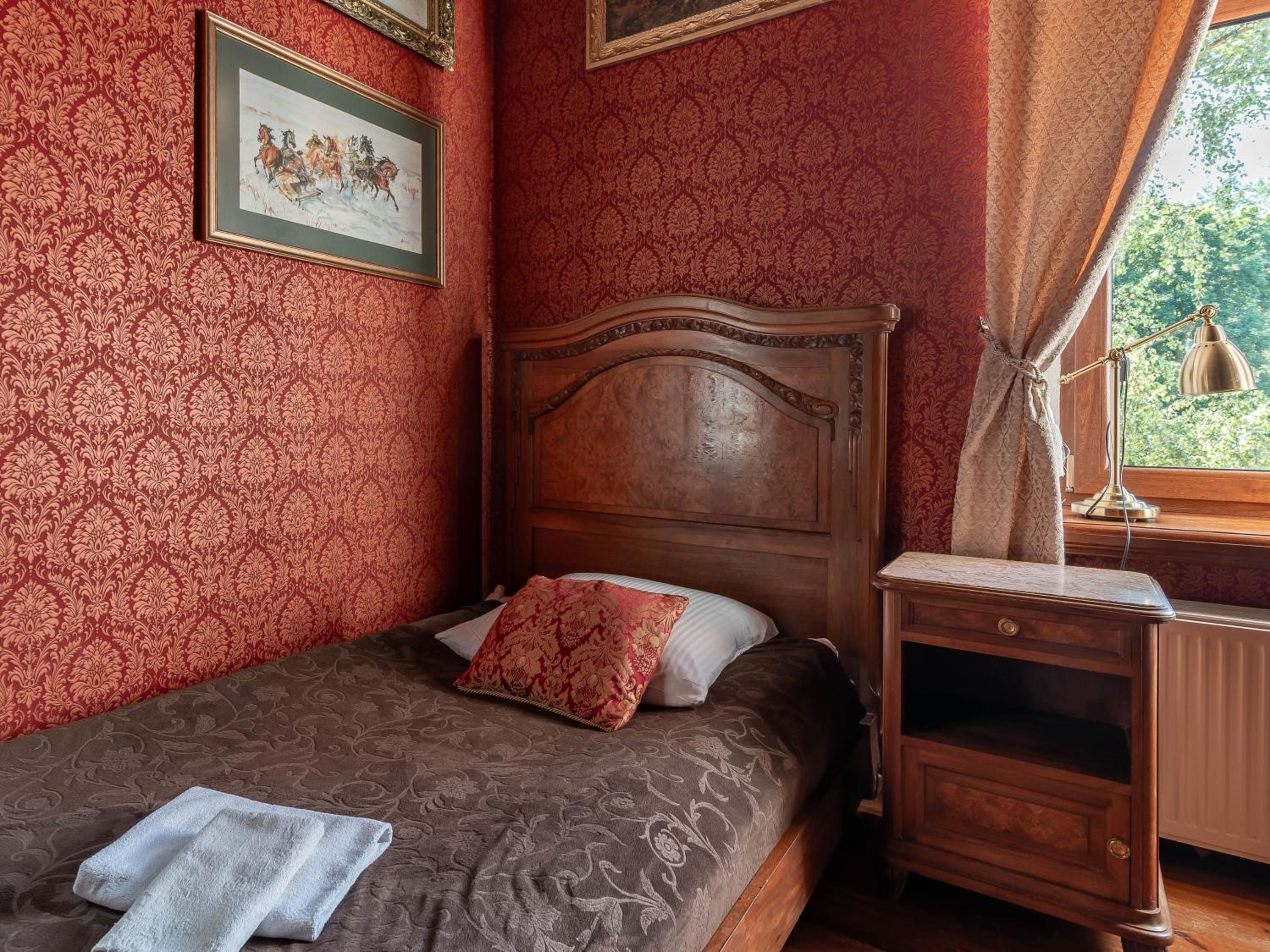 Twin Room - Photo 6