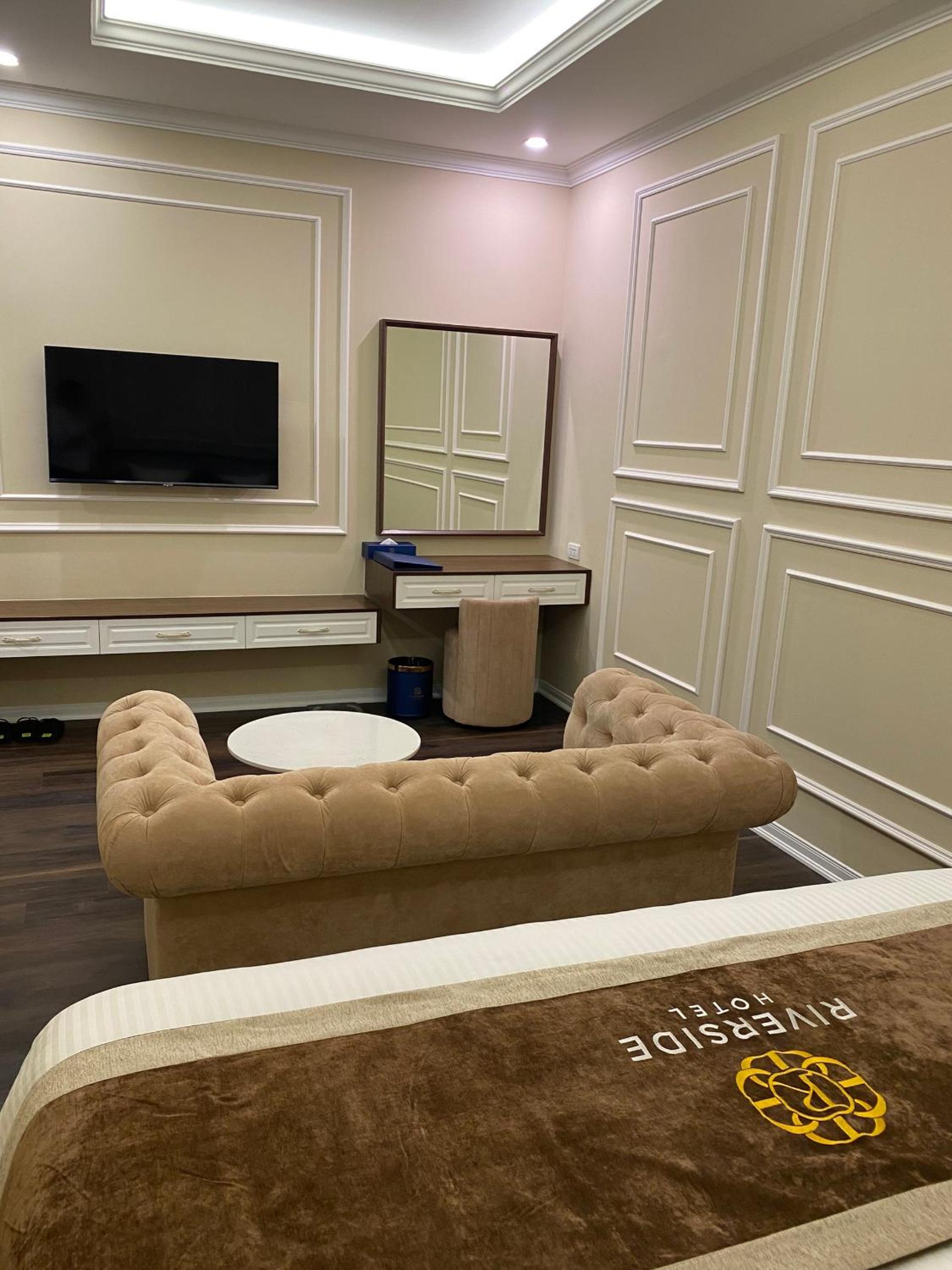 Superior King Room - Photo 6