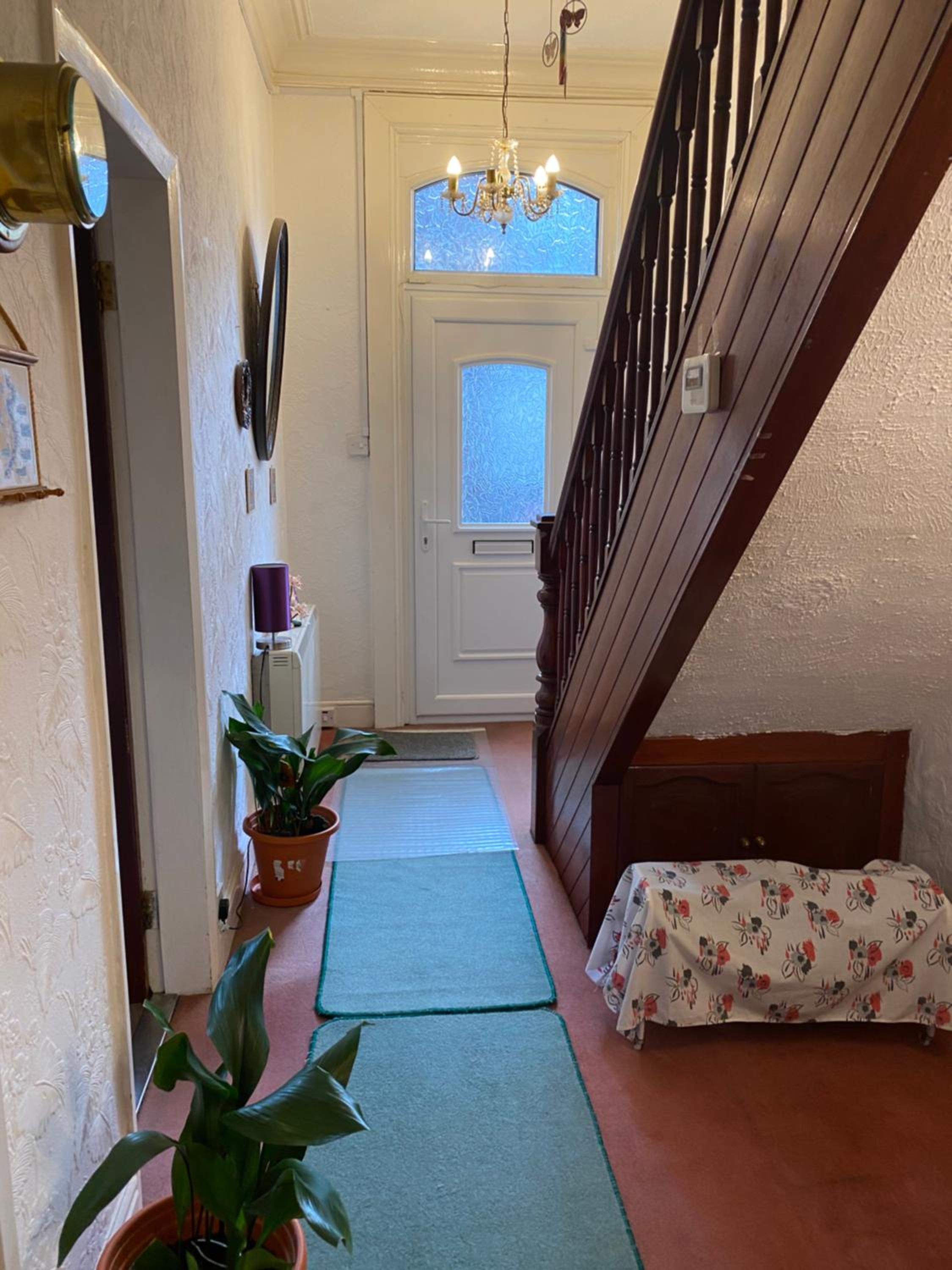Double Room with Private External Bathroom - Photo 29