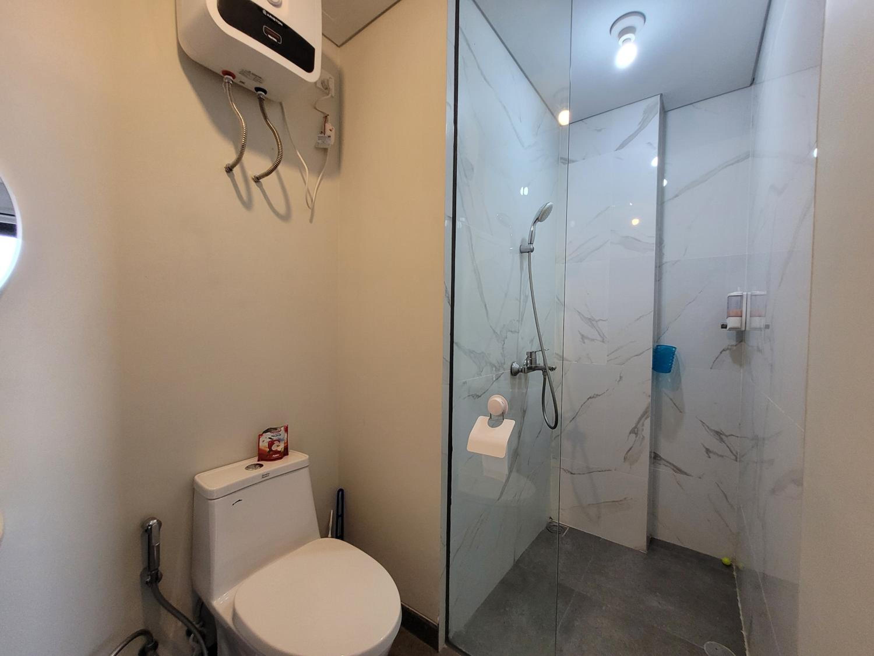 Three-Bedroom Apartment - Photo 9