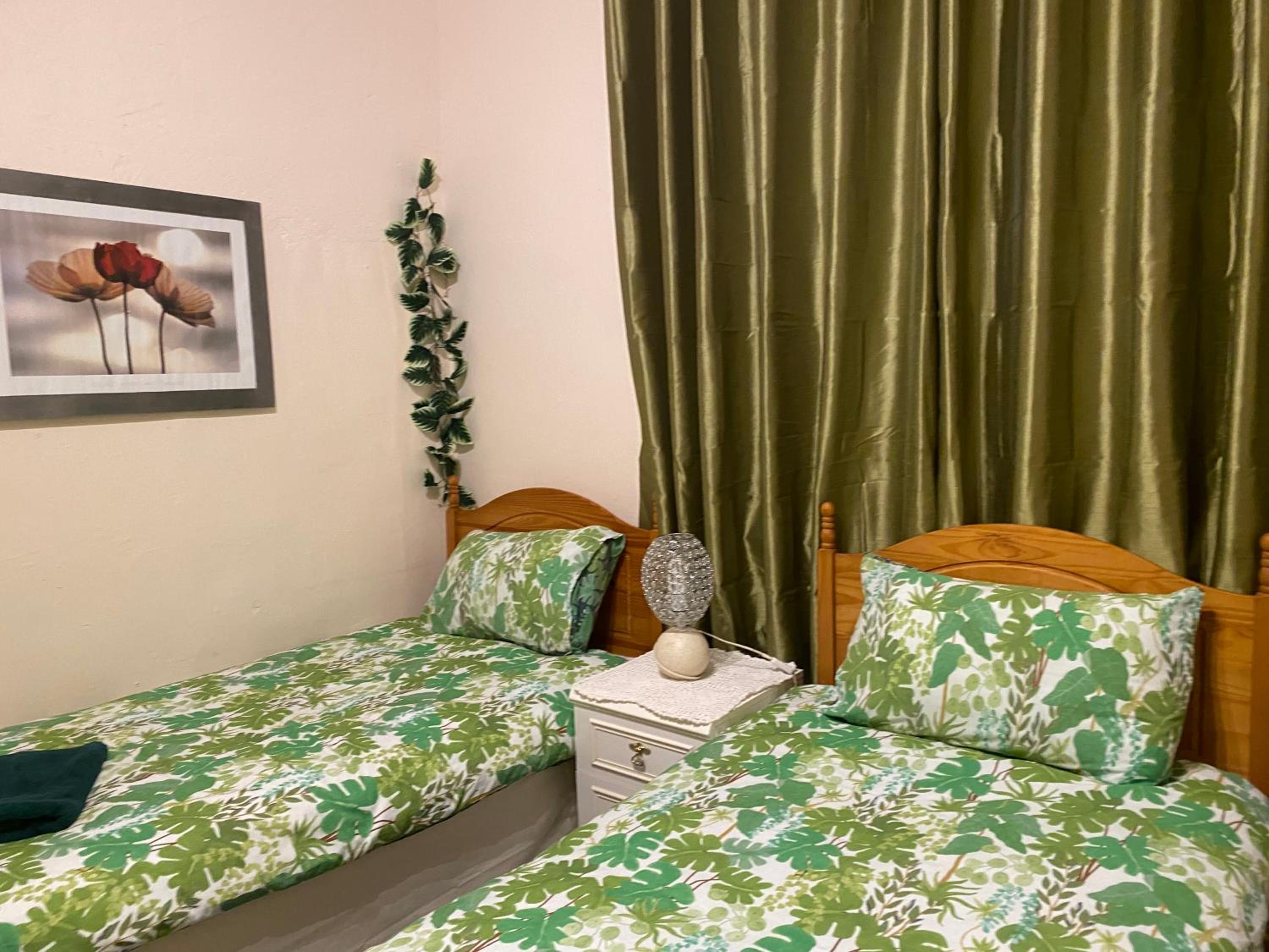 Double Room with Private External Bathroom - Photo 1