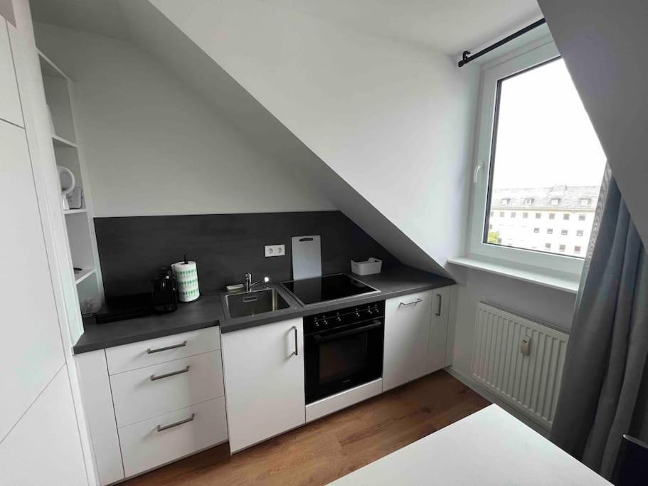 One-Bedroom Apartment photo 3