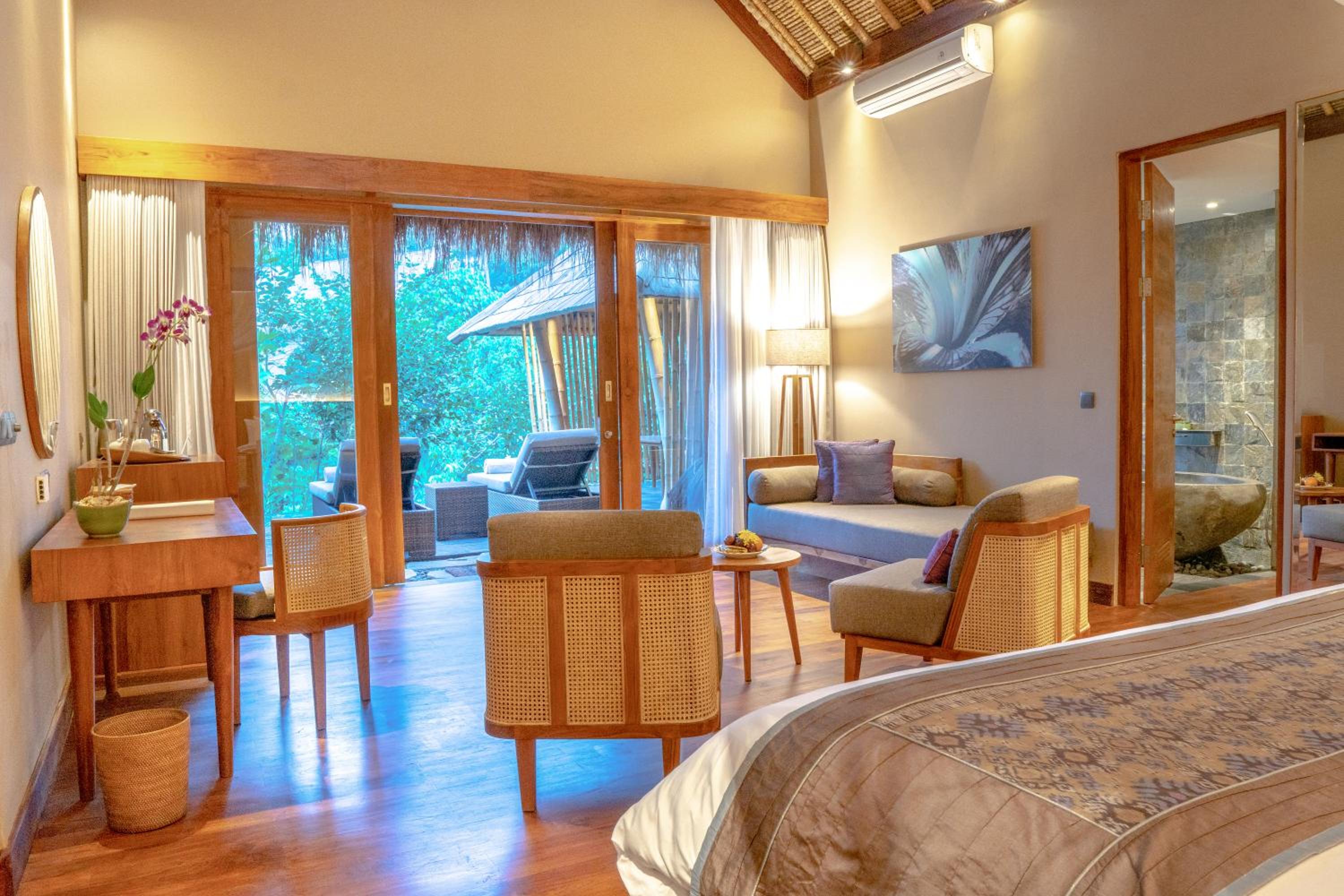 hillside Pool Suite - Photo 1