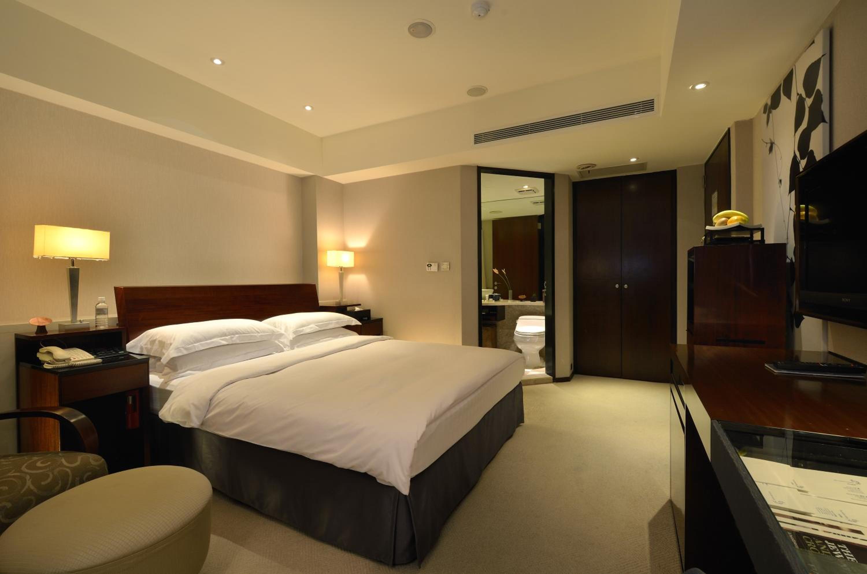 Available room