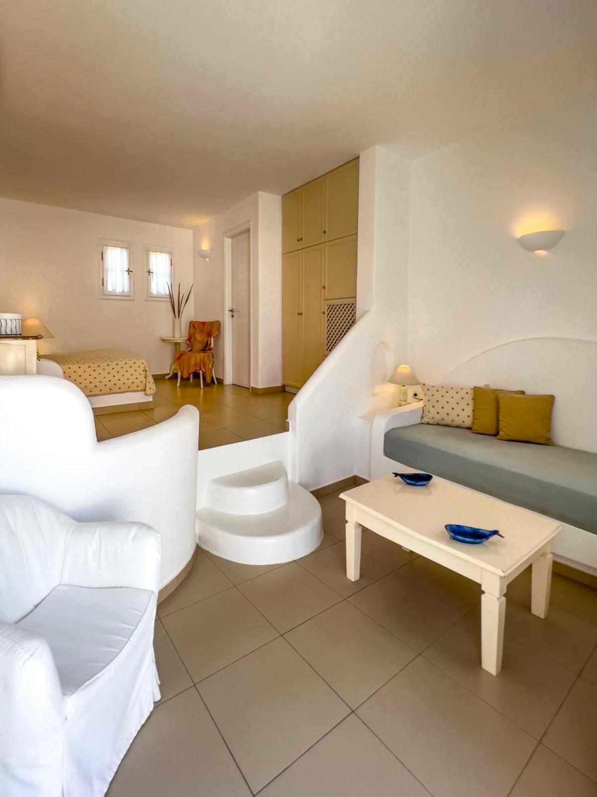 Standard Double Room photo 3