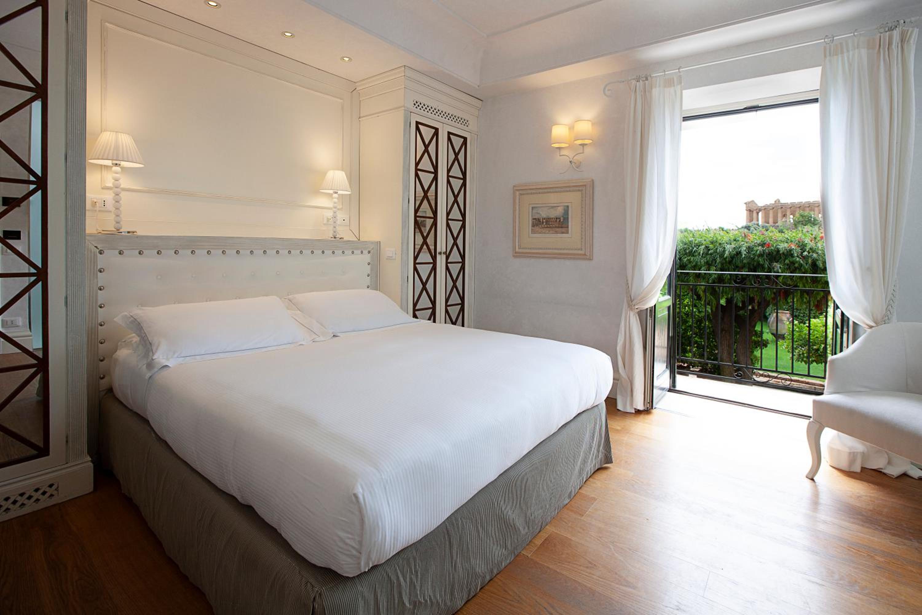 Deluxe Double or Twin Room - Photo 1