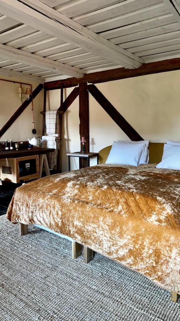 Double Room with Private Bathroom - Photo 7