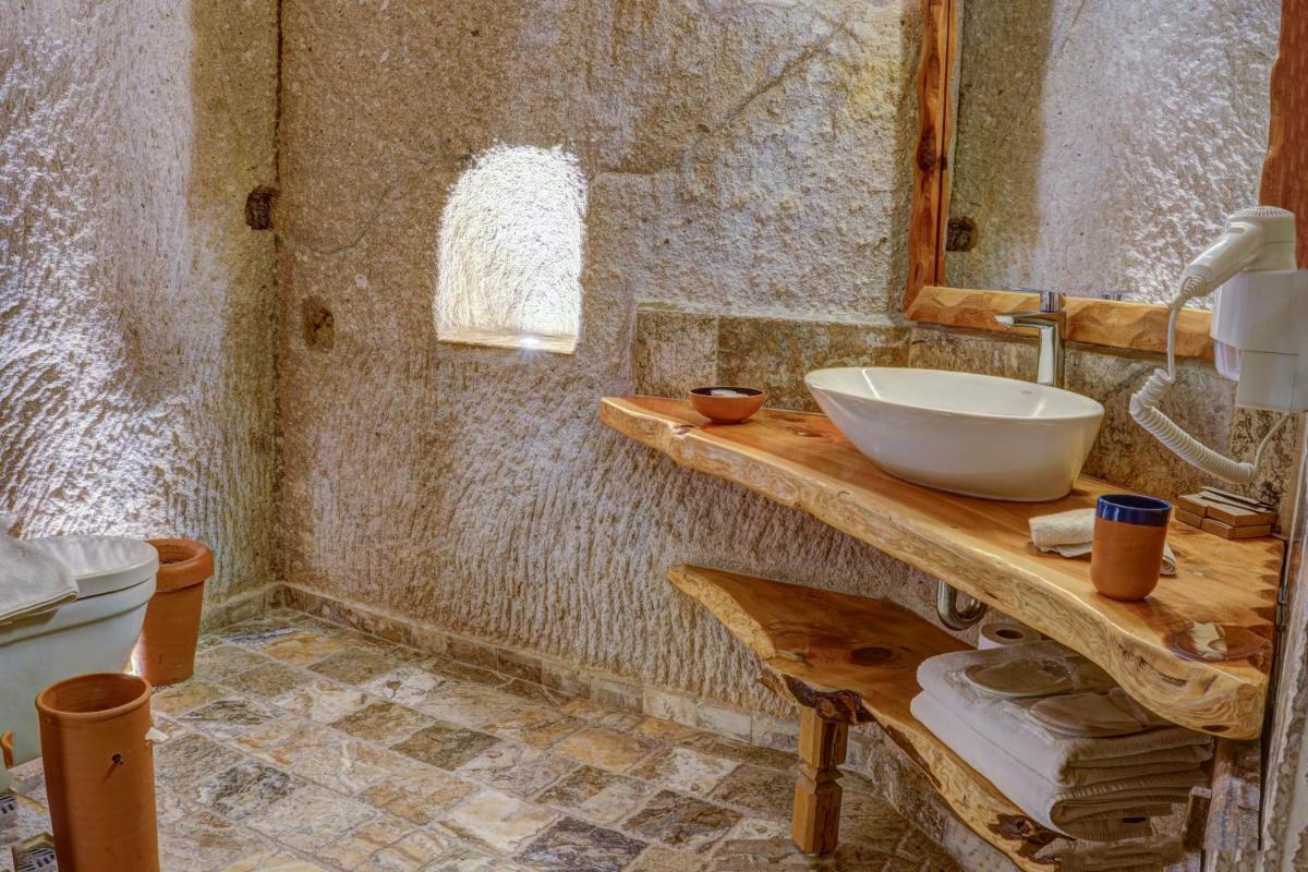 Superior Cave Suite  - Photo 20
