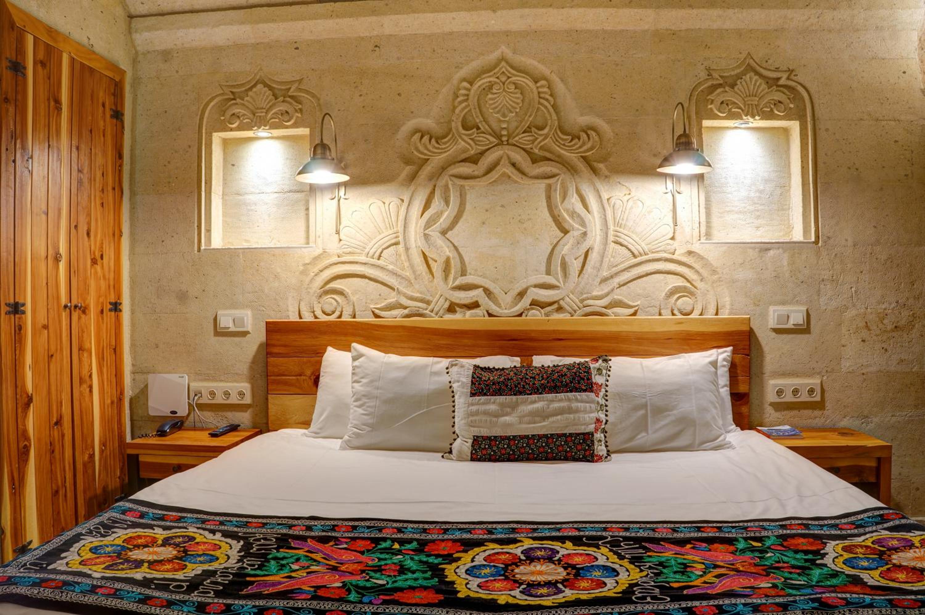 Superior Cave Suite  - Photo 5